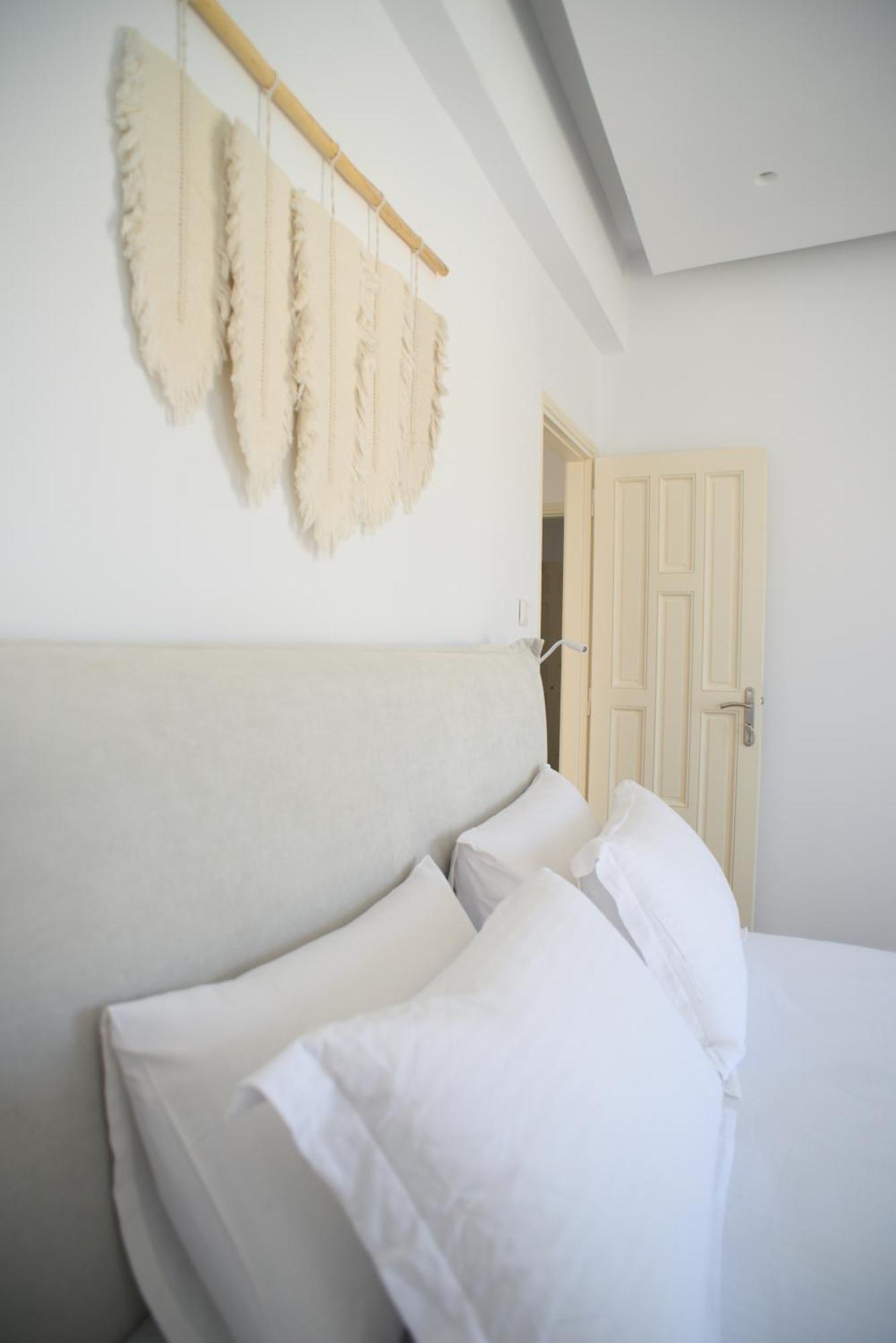 Onar Loutra, Kythnos Apartment