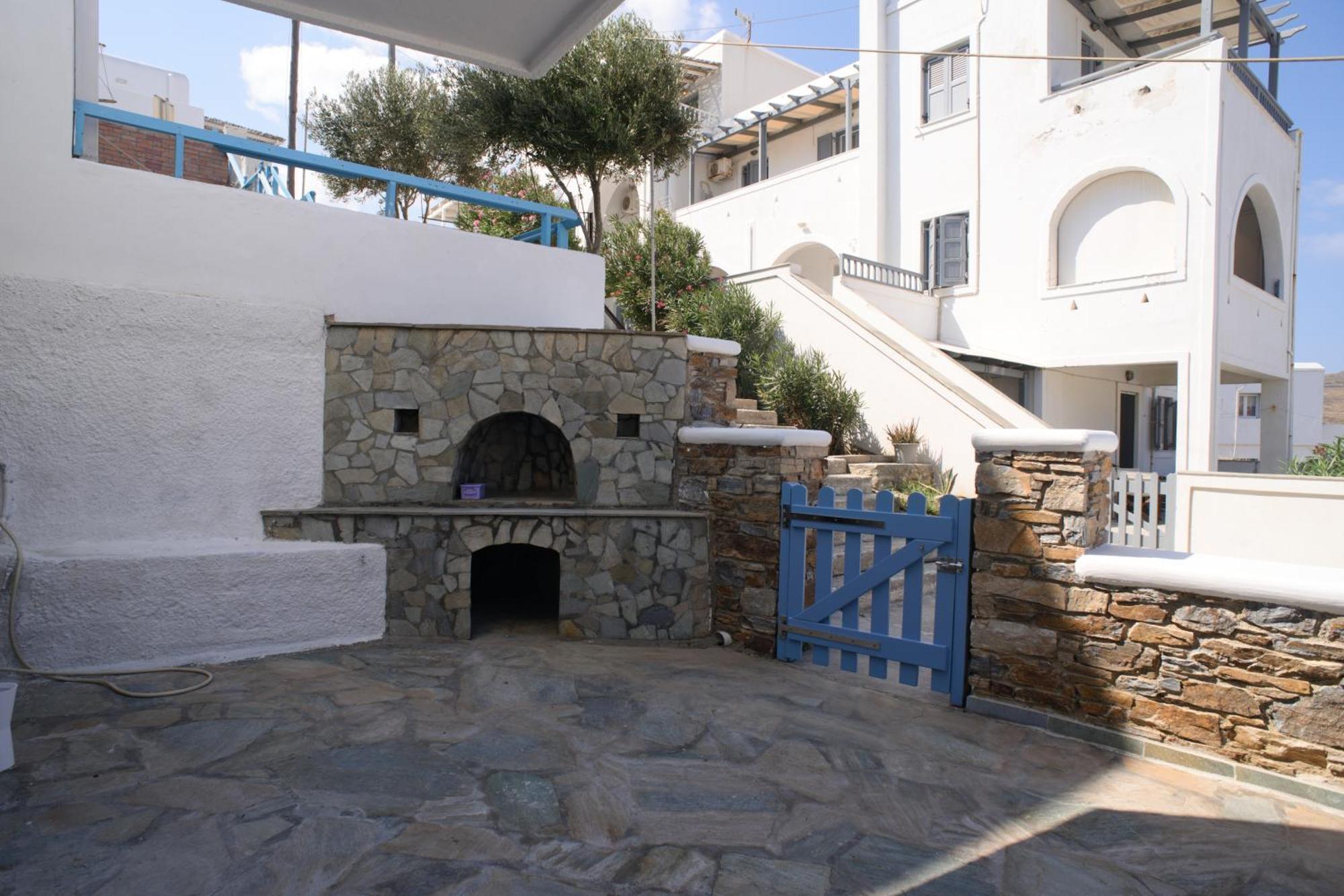 Onar Loutra, Kythnos * Loutra (Kythnos)