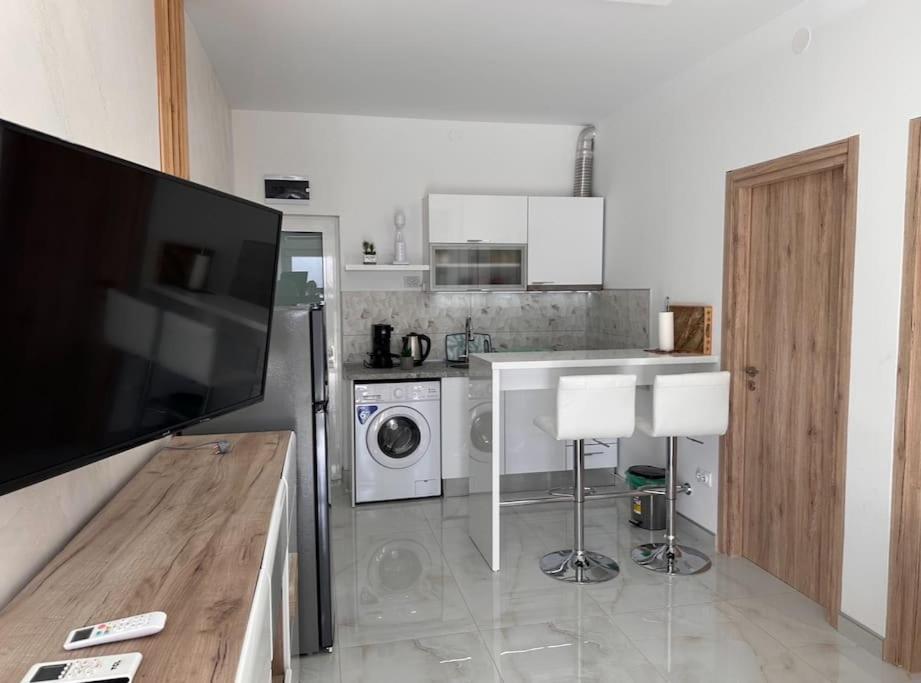 Sunny Dreams Apartment Nea Kallikrateia