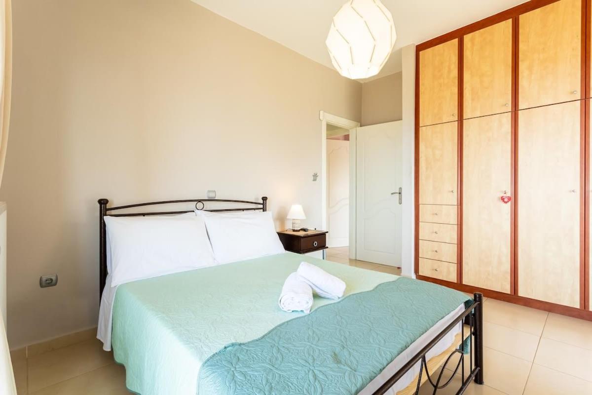 Beachside Getaway With Panoramic Seaviews Apartment