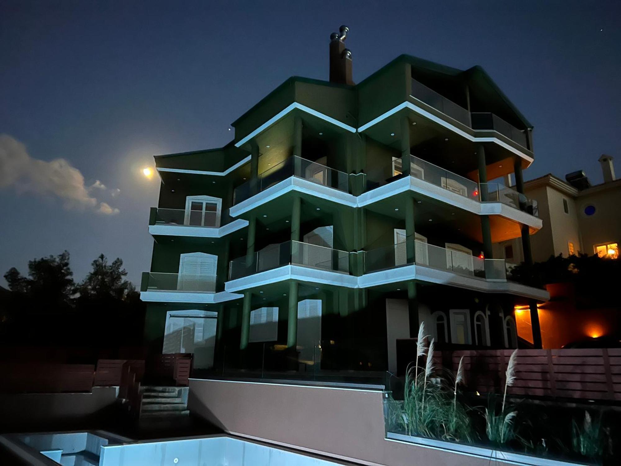 Sunset Dream Retreat *