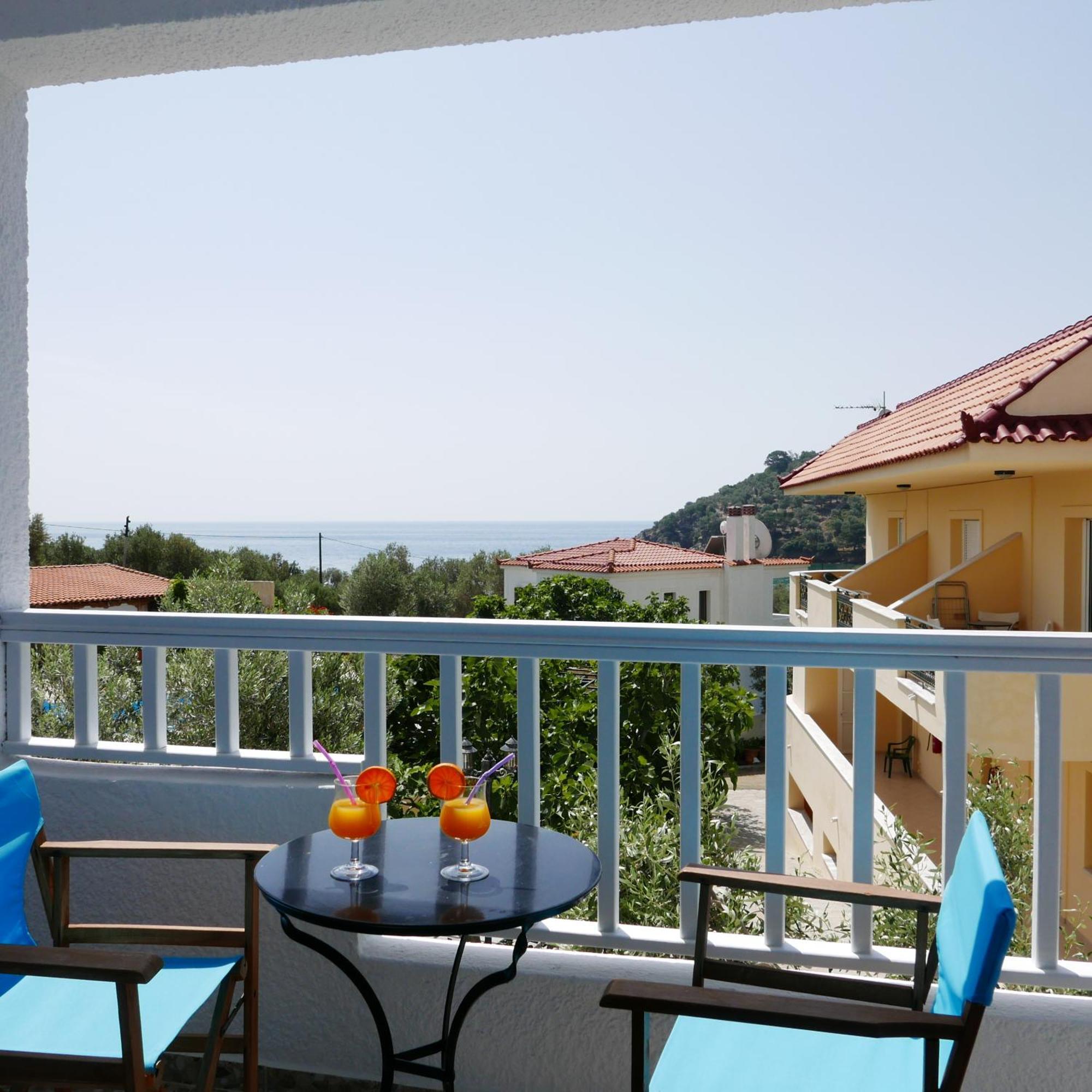 Limnionas Bay Village Marathokampos