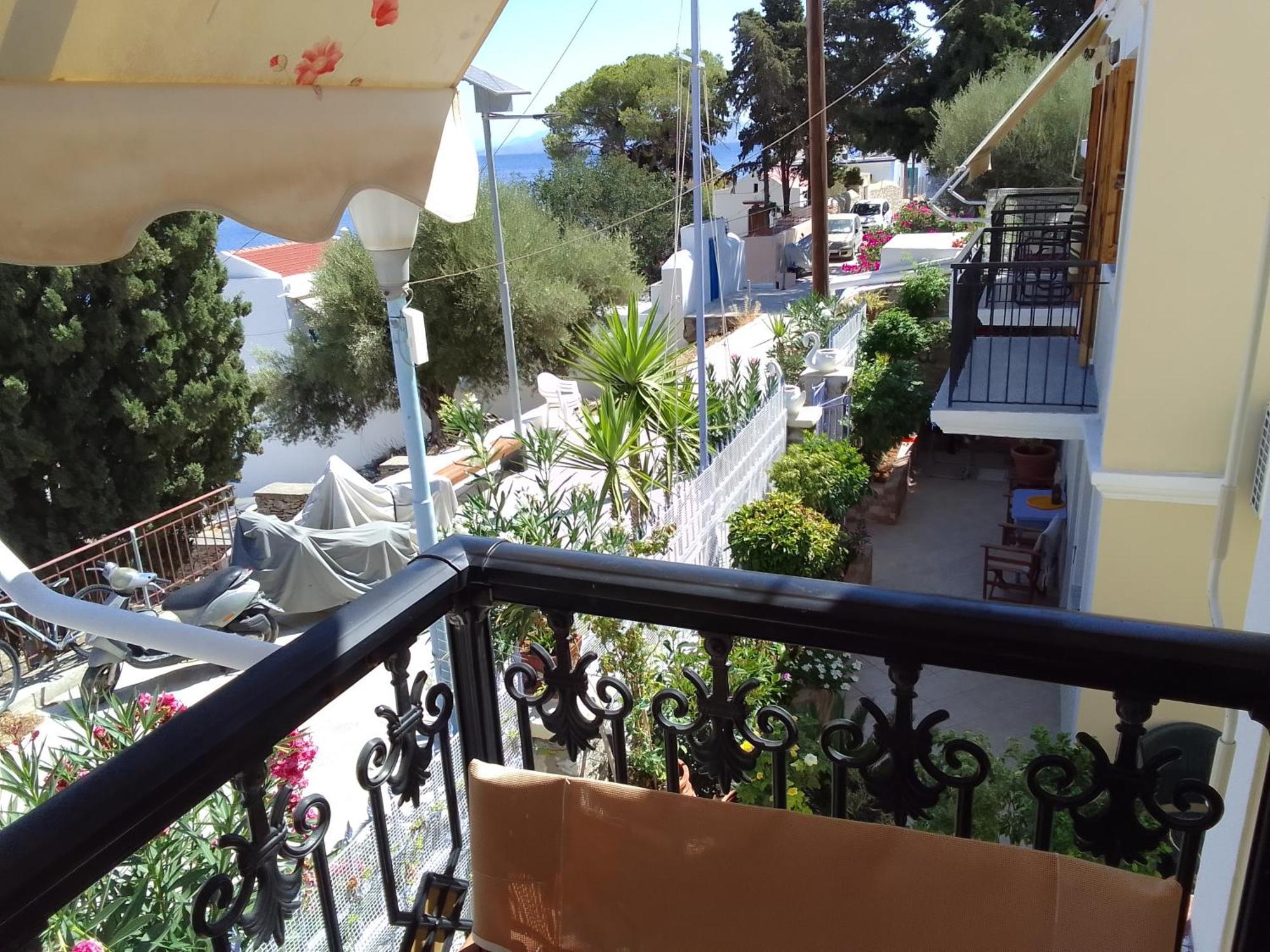 Chryssa * Symi