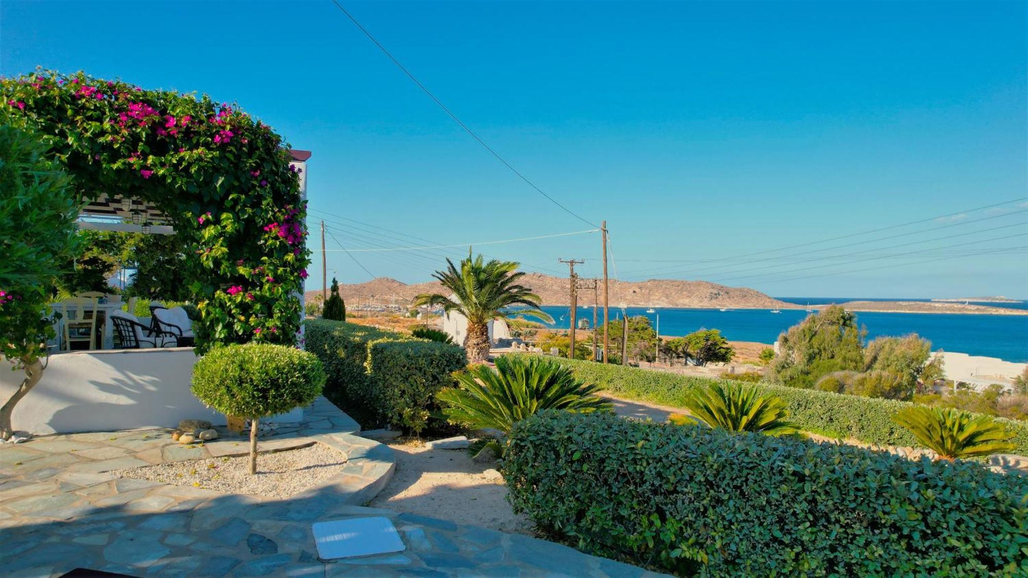 Playera Holiday home Naousa (Paros)