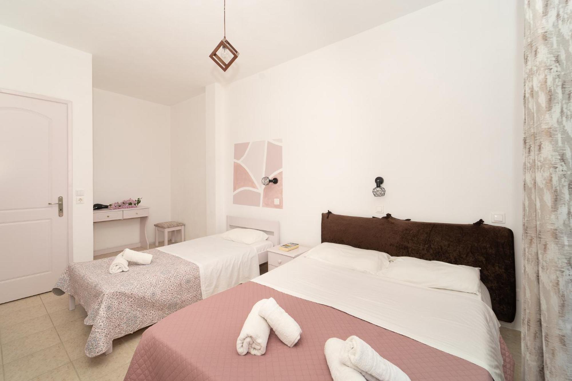 Blue Maisonettes Kamaria (Messinia)