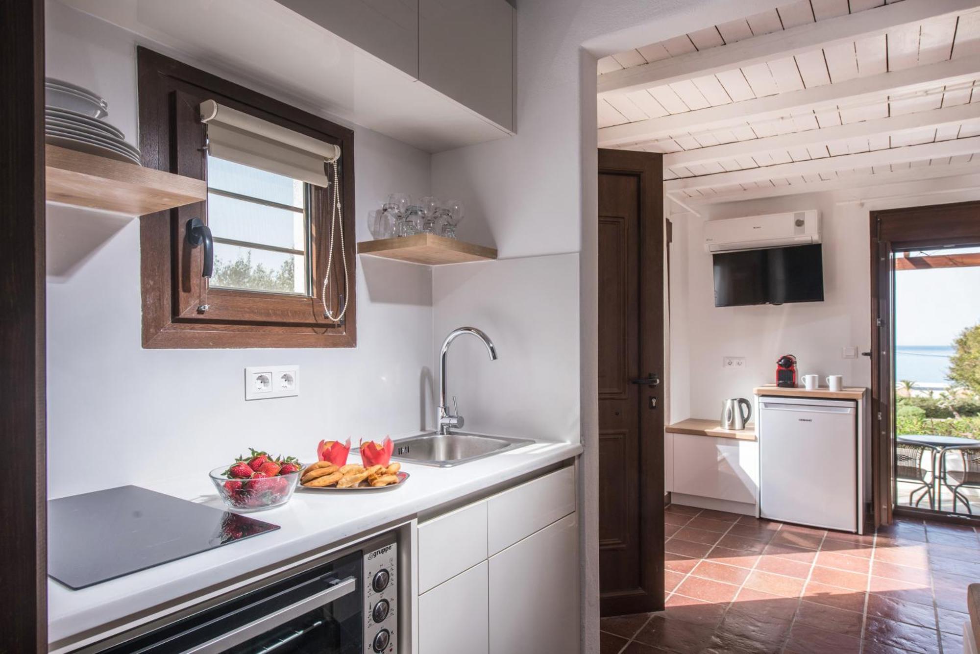 Villa Little Seaside In Hersonissos (Crete)