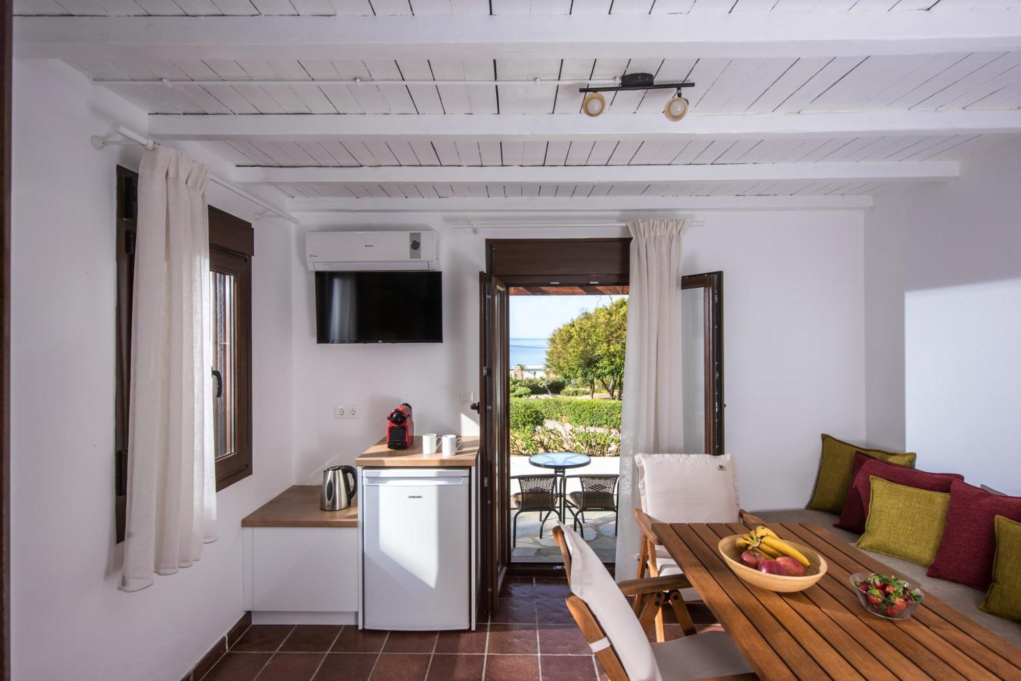 Villa Little Seaside In *