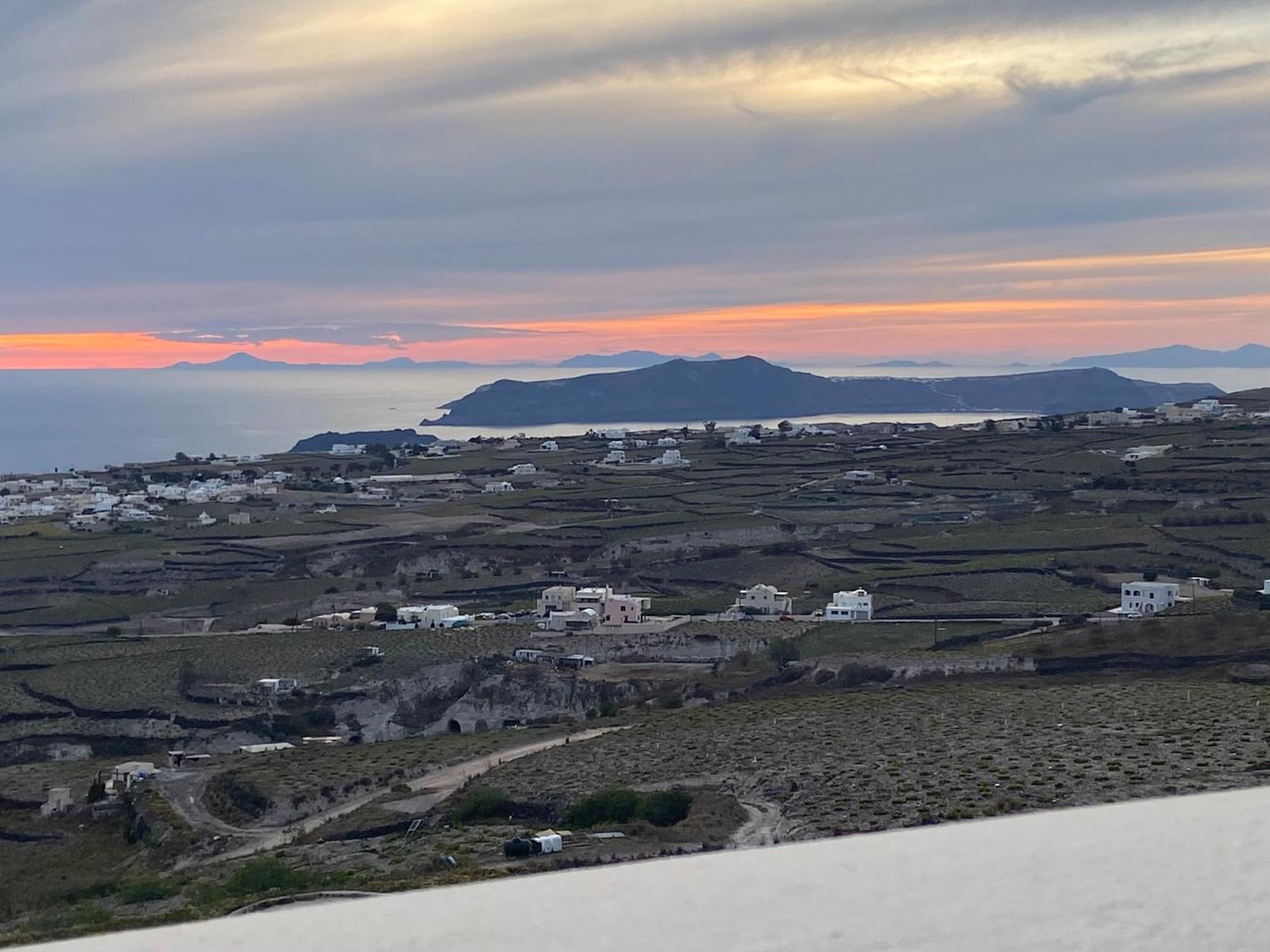 Ena Santorini Holiday home