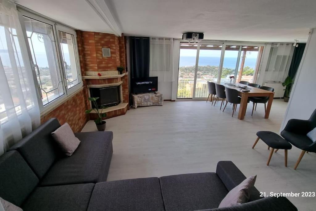 Apartment Endless Sea View Incl. Electric Car+airport Trans *