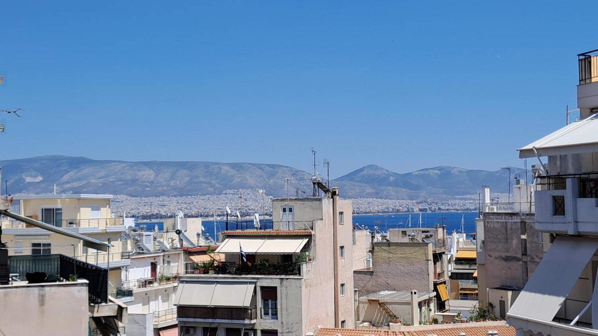 Tomis Sea View Apartment Piraeus