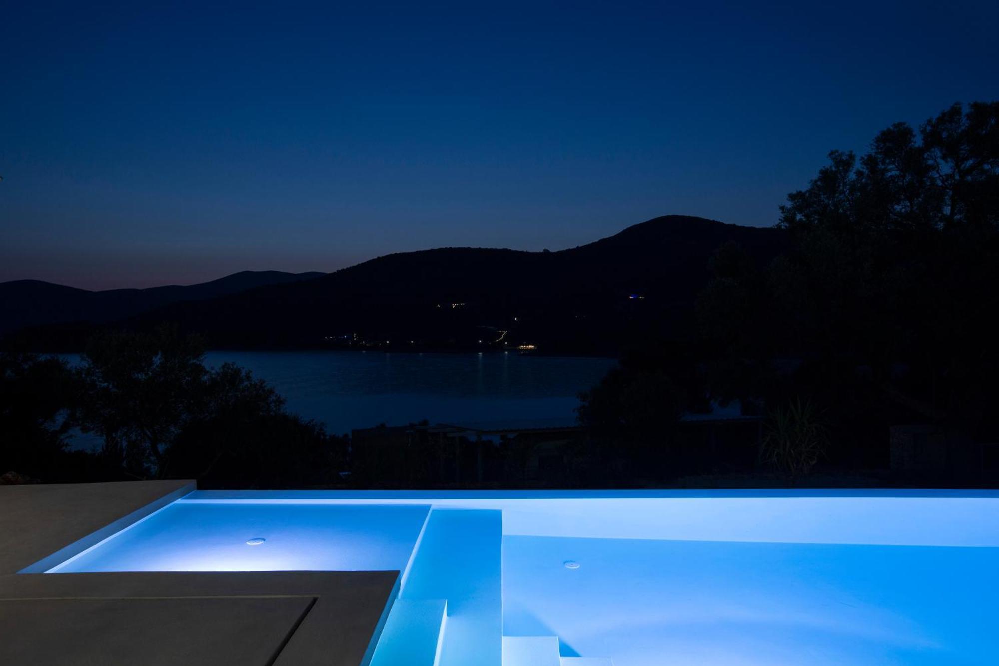 Villa Armiriki-private Sea Access