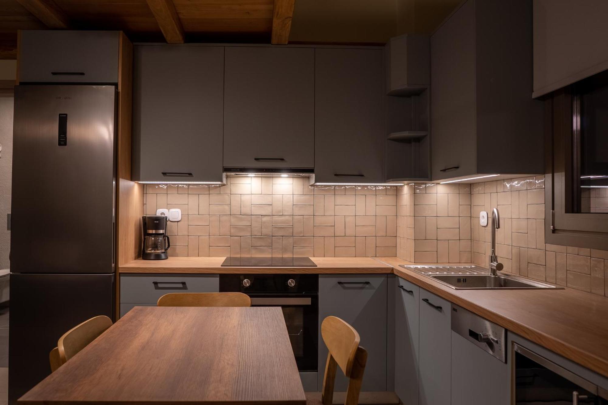 Akti Vigla Apartment