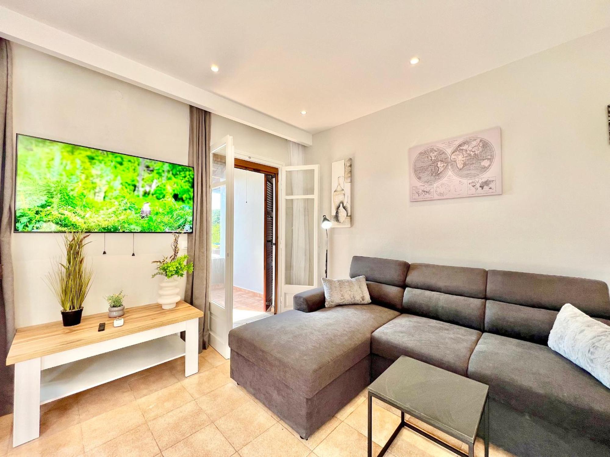 Beachfront Gardenmare By Dadovillas Apartment