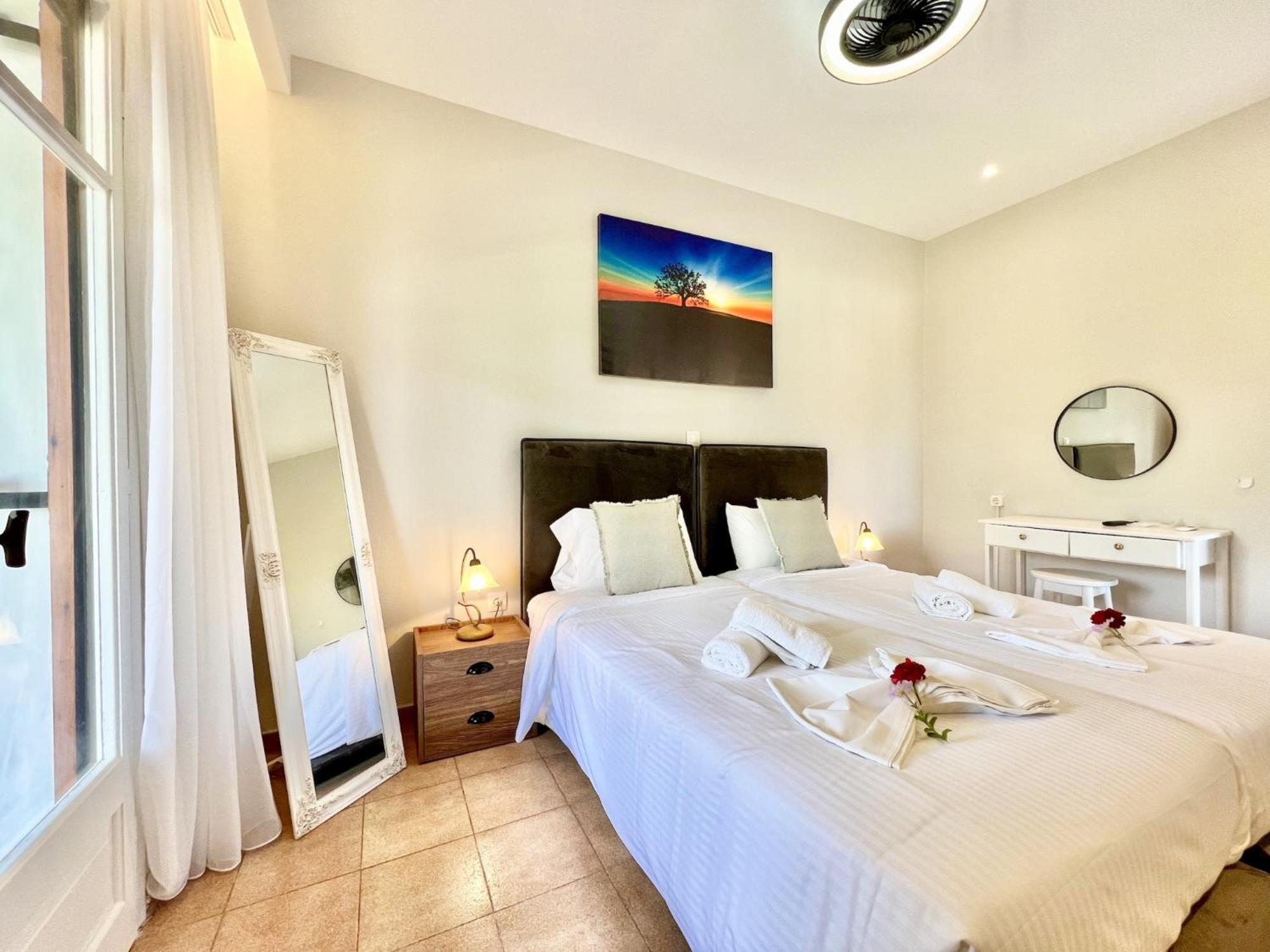 Beachfront Gardenmare By Dadovillas