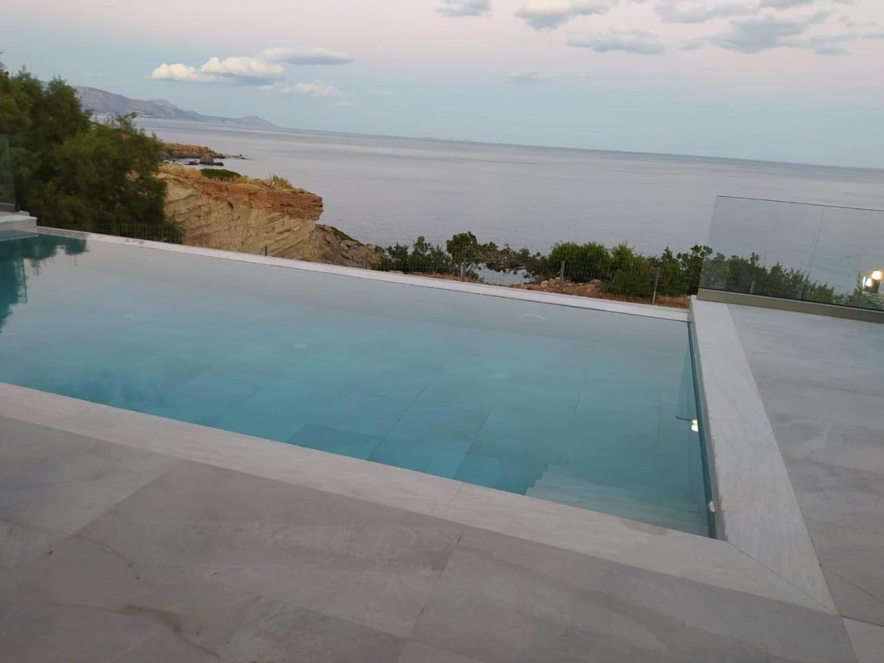 Ethereal Southcrete *