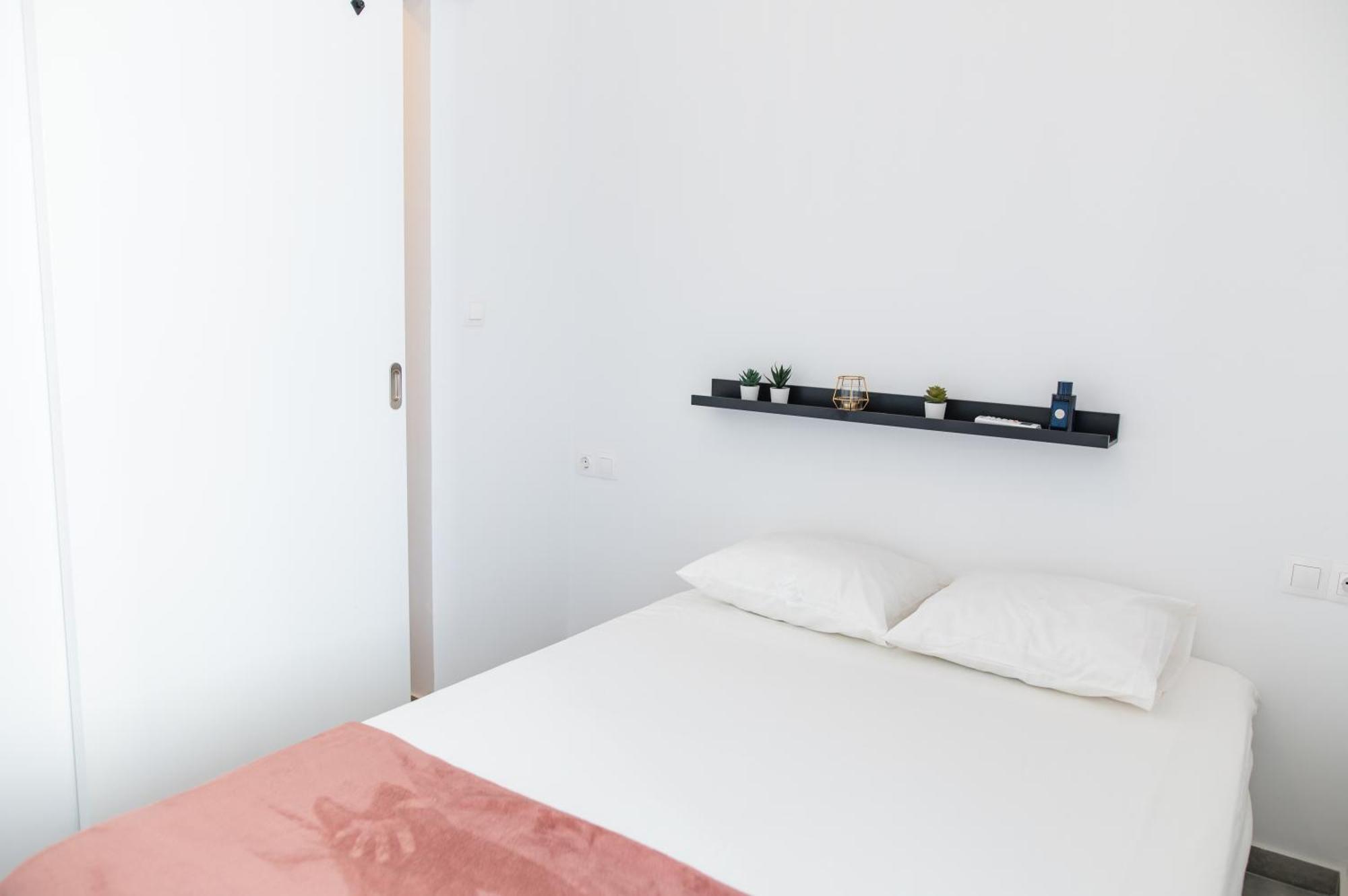 Cozy & Chic - 1 Bd In Kos Ampavris