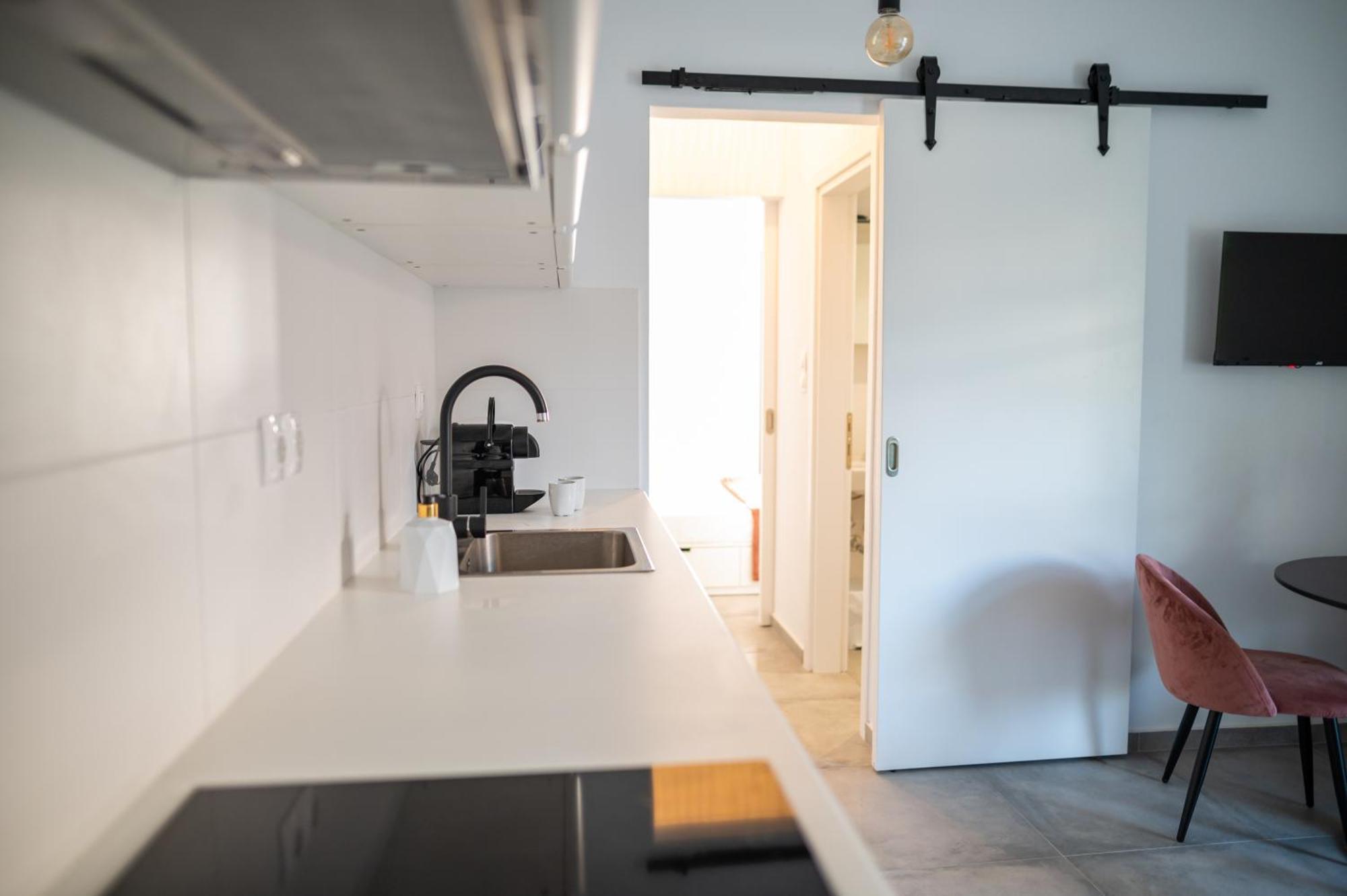 Cozy & Chic - 1 Bd In Kos