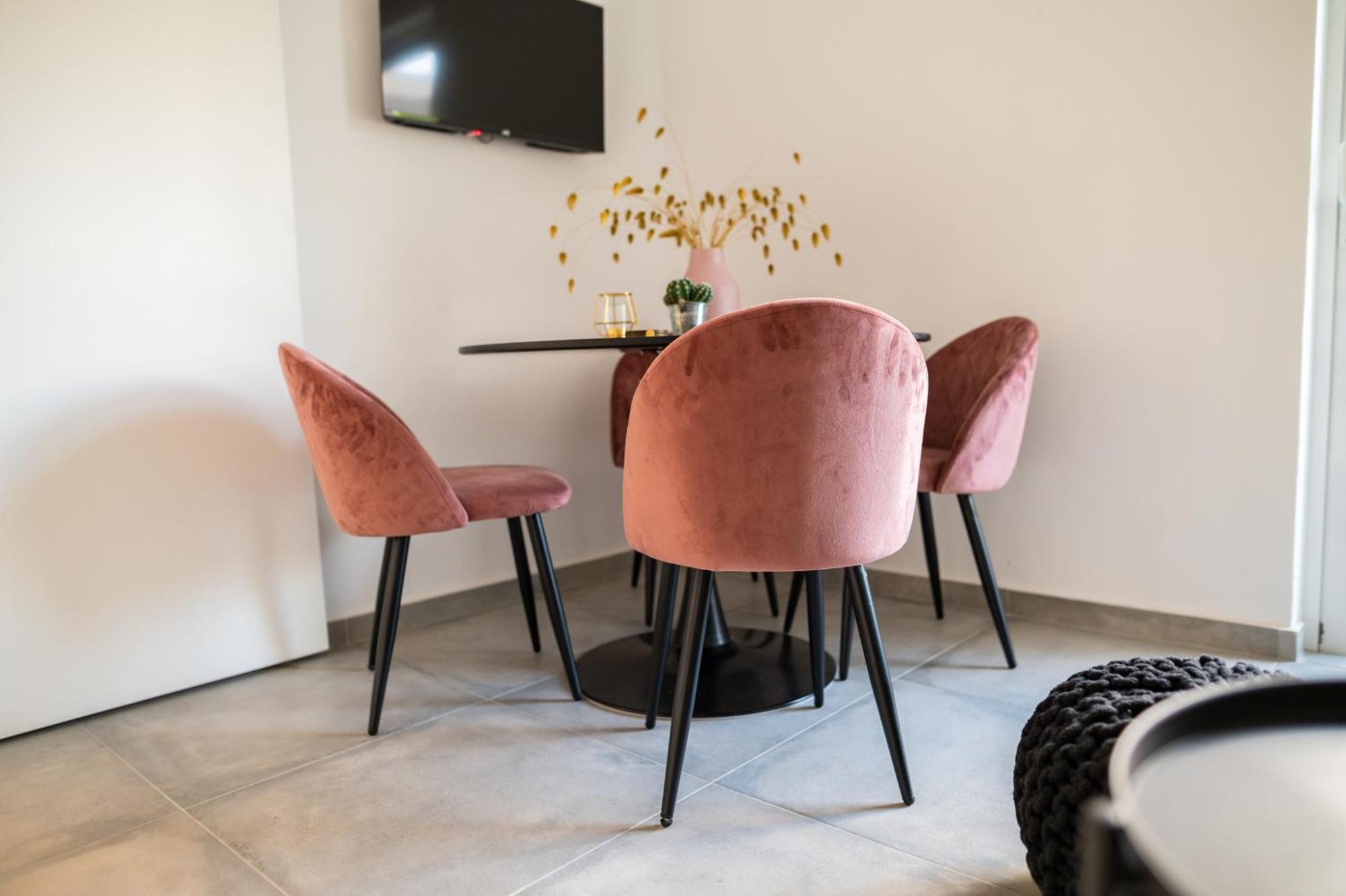 Cozy & Chic - 1 Bd In Kos Apartment Ampavris