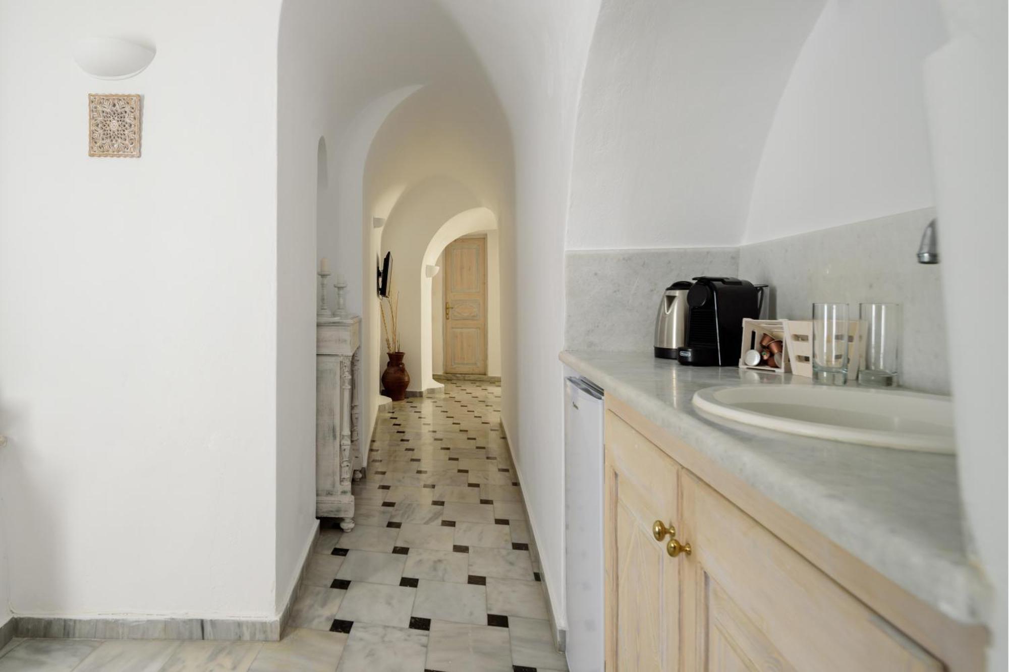 Mybozer Kallisto Hotel