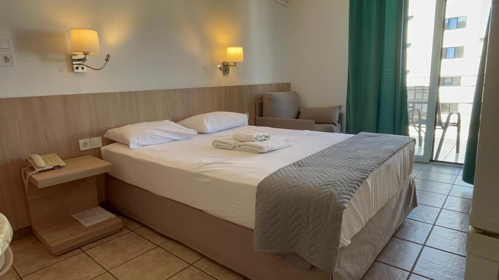 Hotel Ionion Piraeus