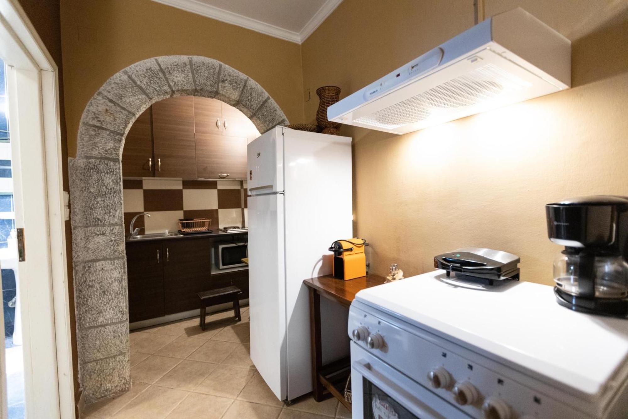 Amfitrion Apartment