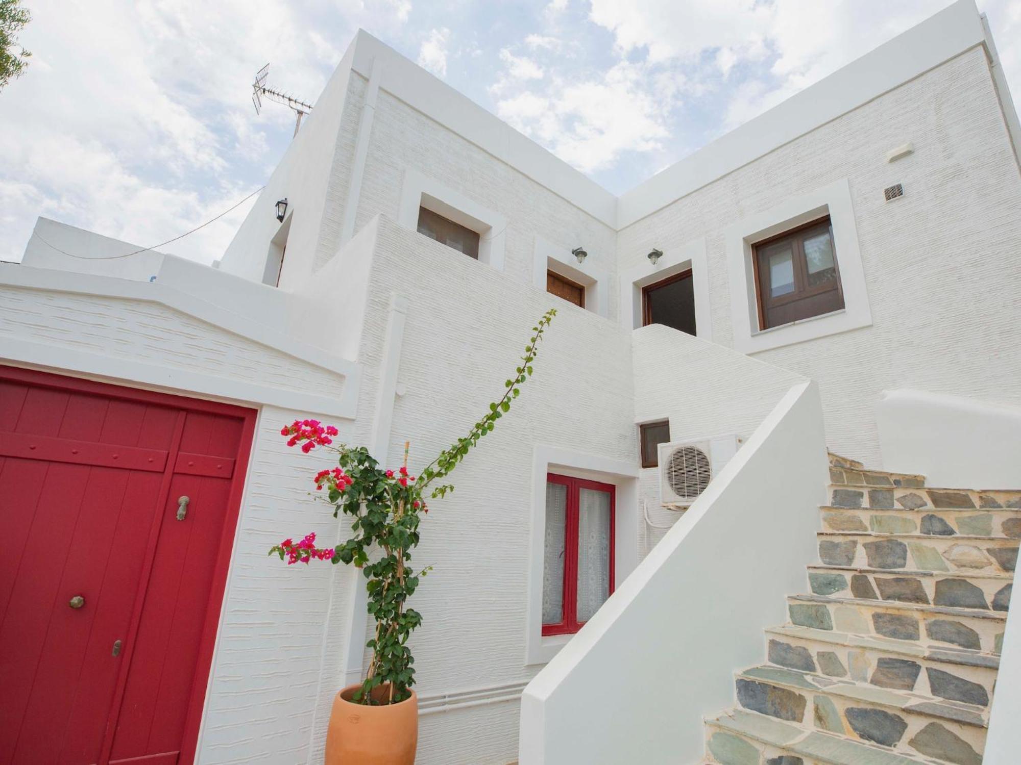 Dendrinos House