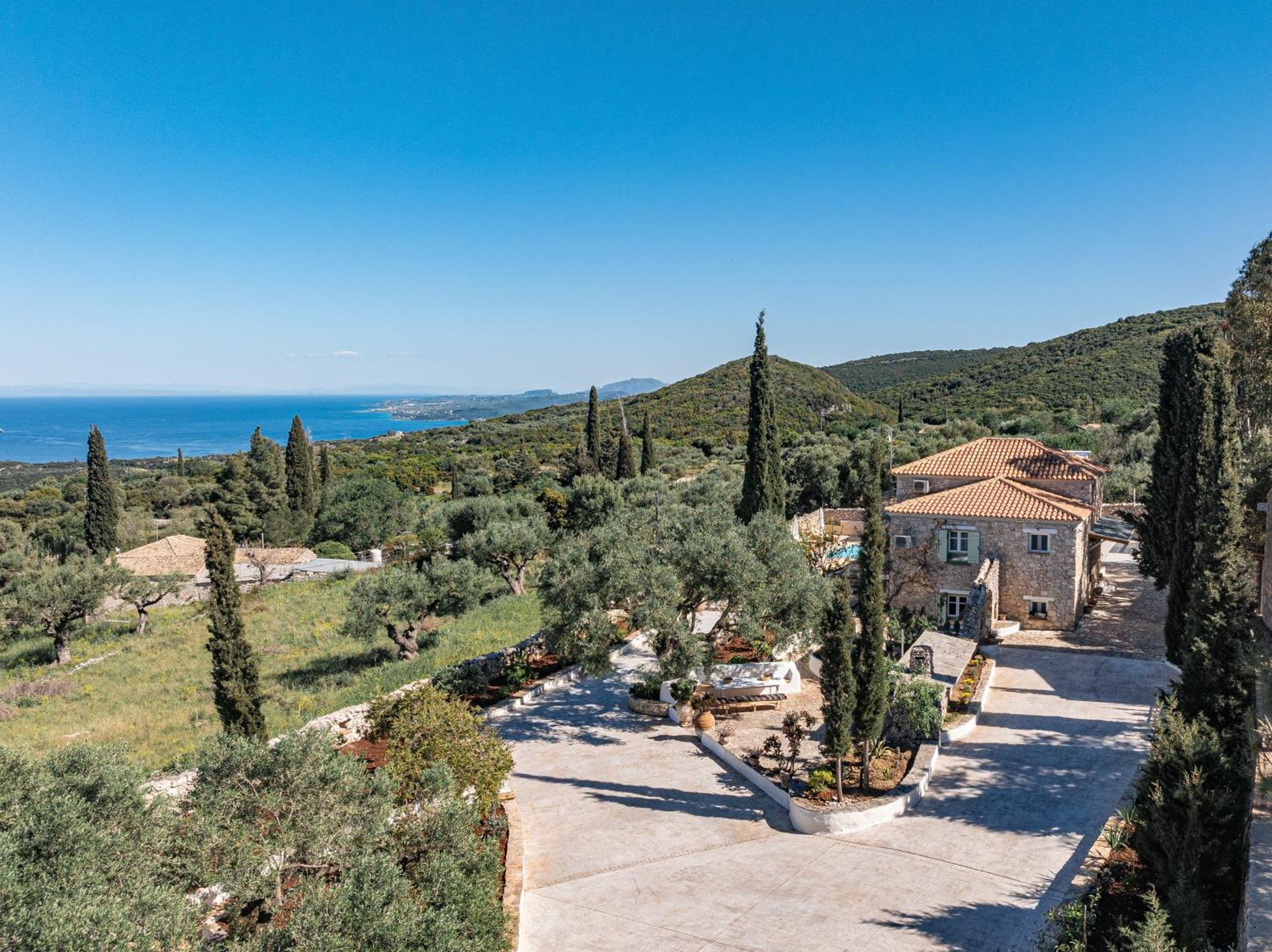 Villa Louiza - Luxury Stone *