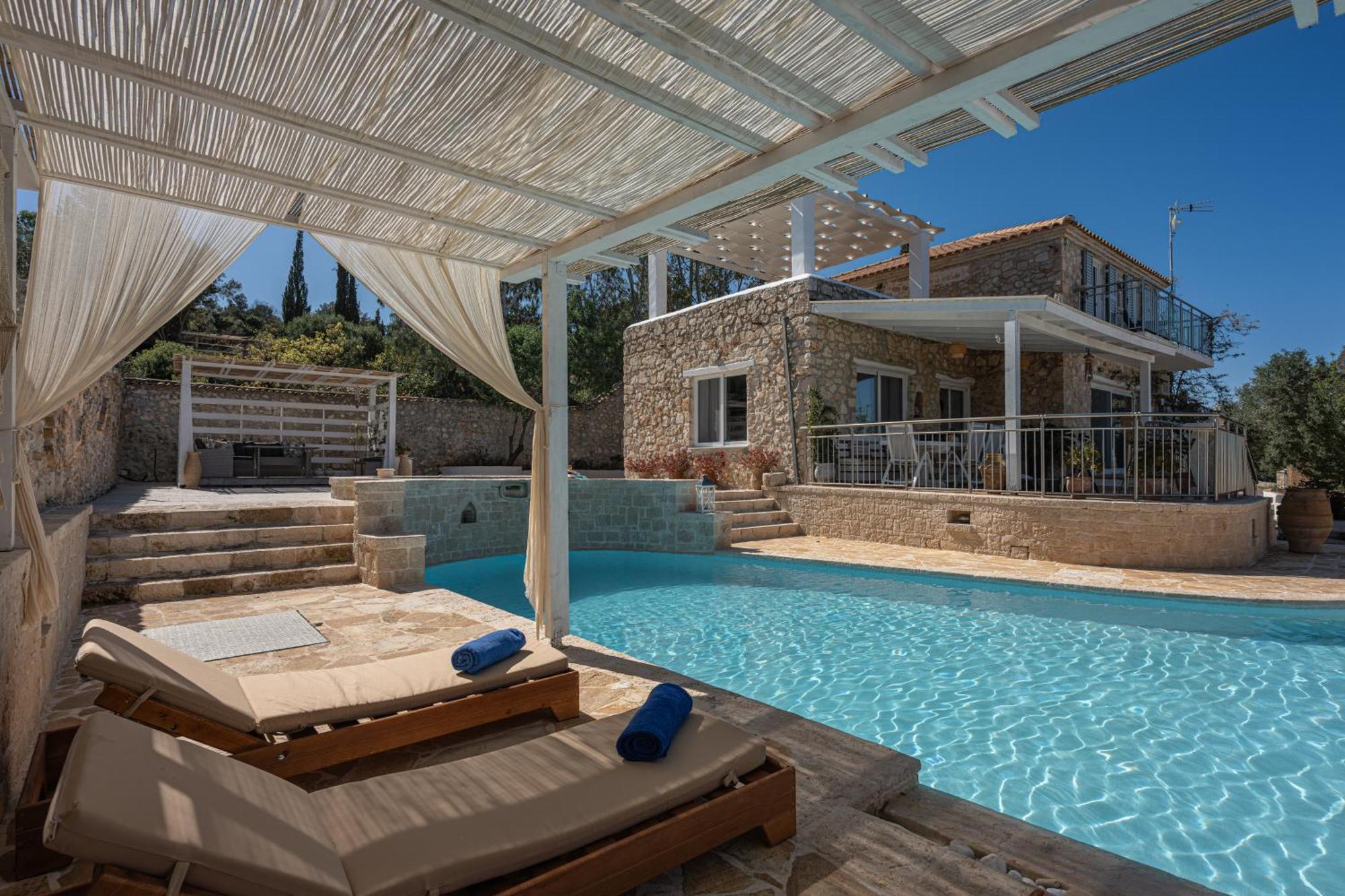 Villa Louiza - Luxury Stone *