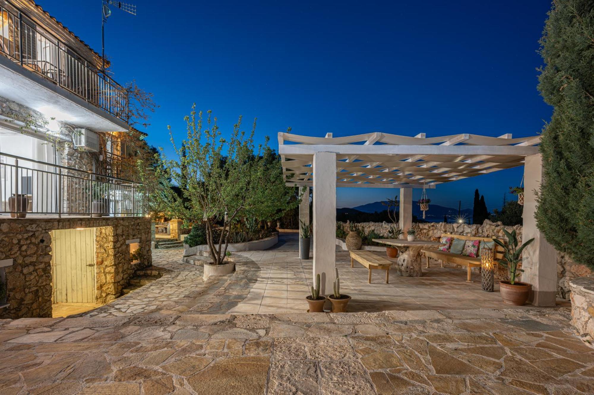 Louiza - Luxury Stone * Volimes
