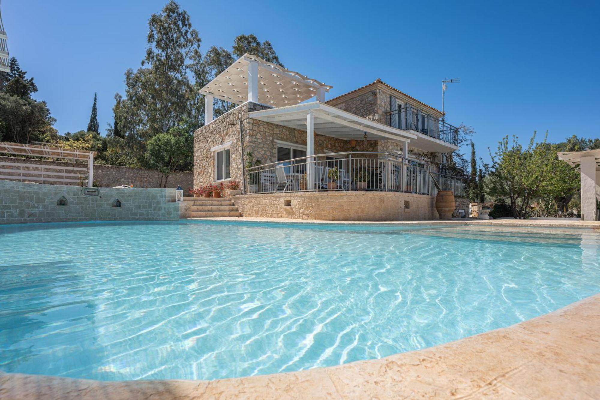 Villa Louiza - Luxury Stone *