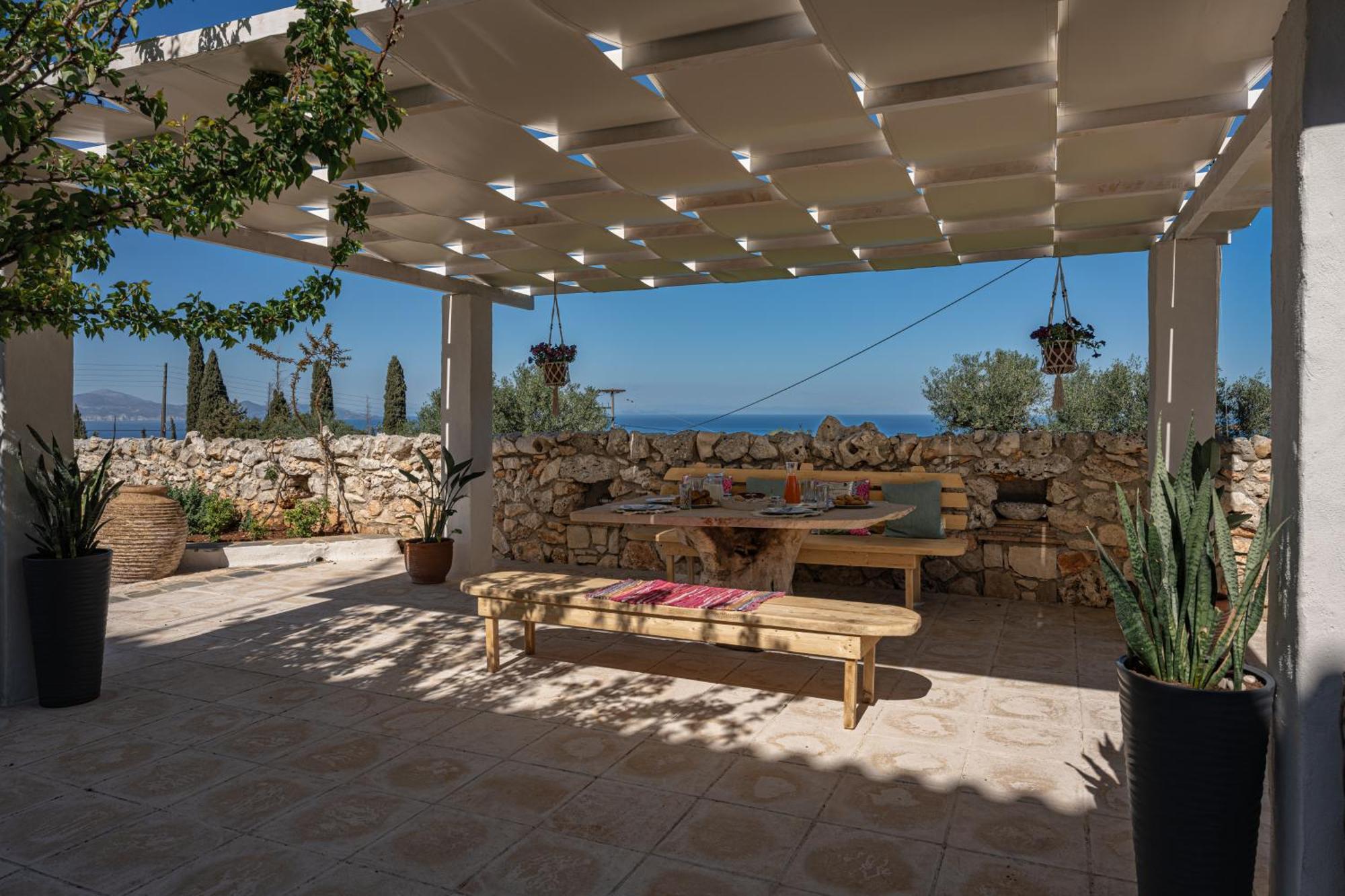 Louiza - Luxury Stone Villa