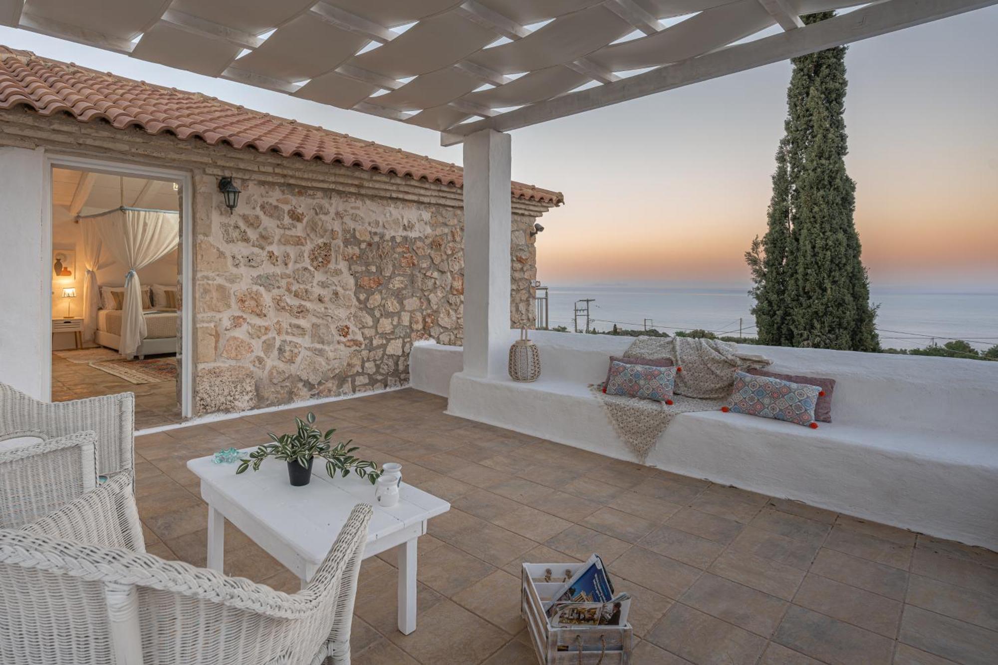Louiza - Luxury Stone Villa *