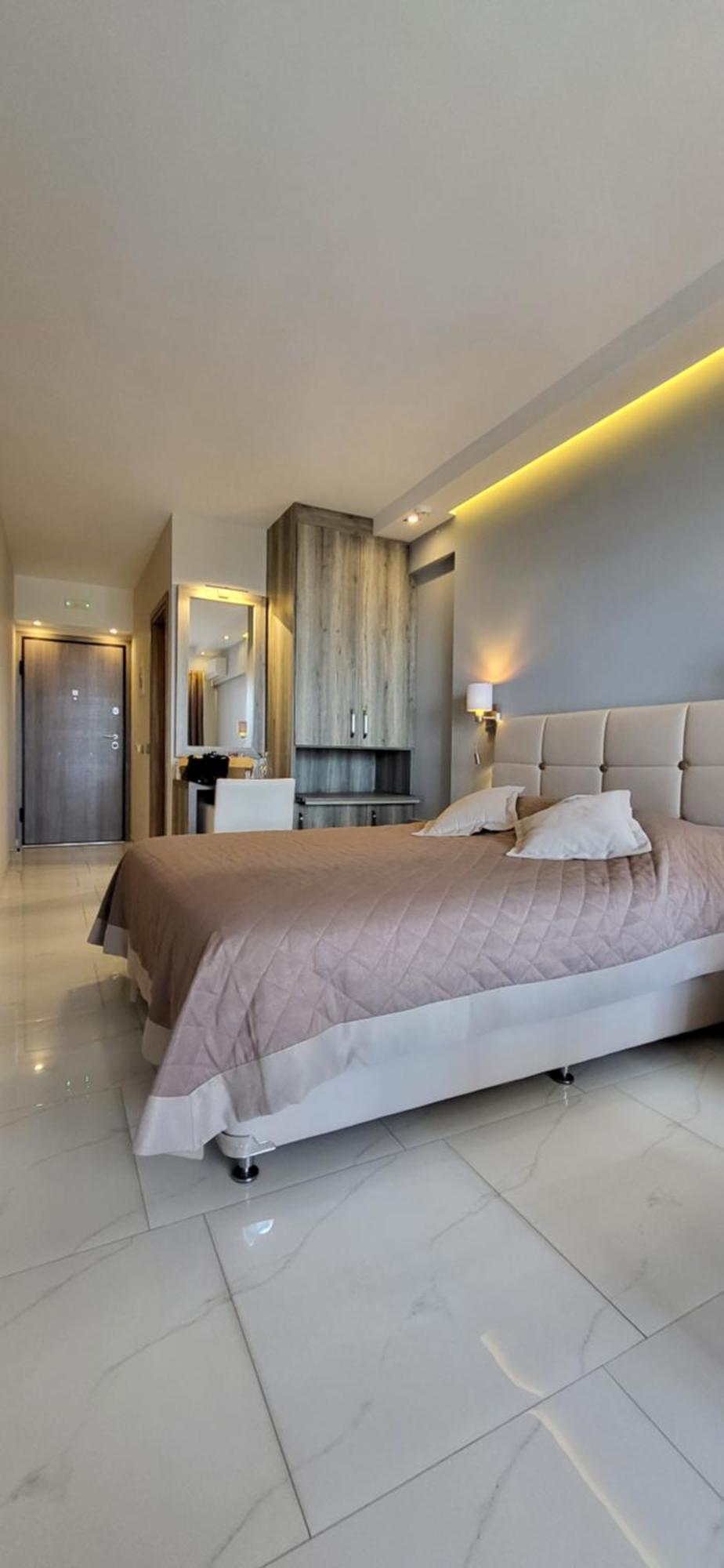 Akron Luxury Holidays Hotel
