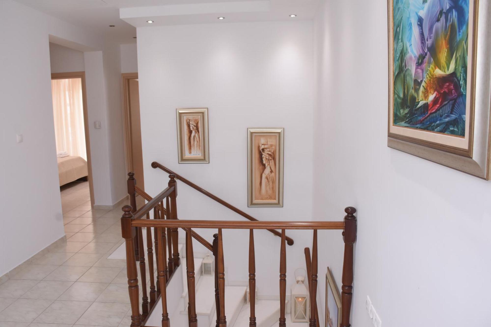 Luxury -athens Airport Villa Keratea