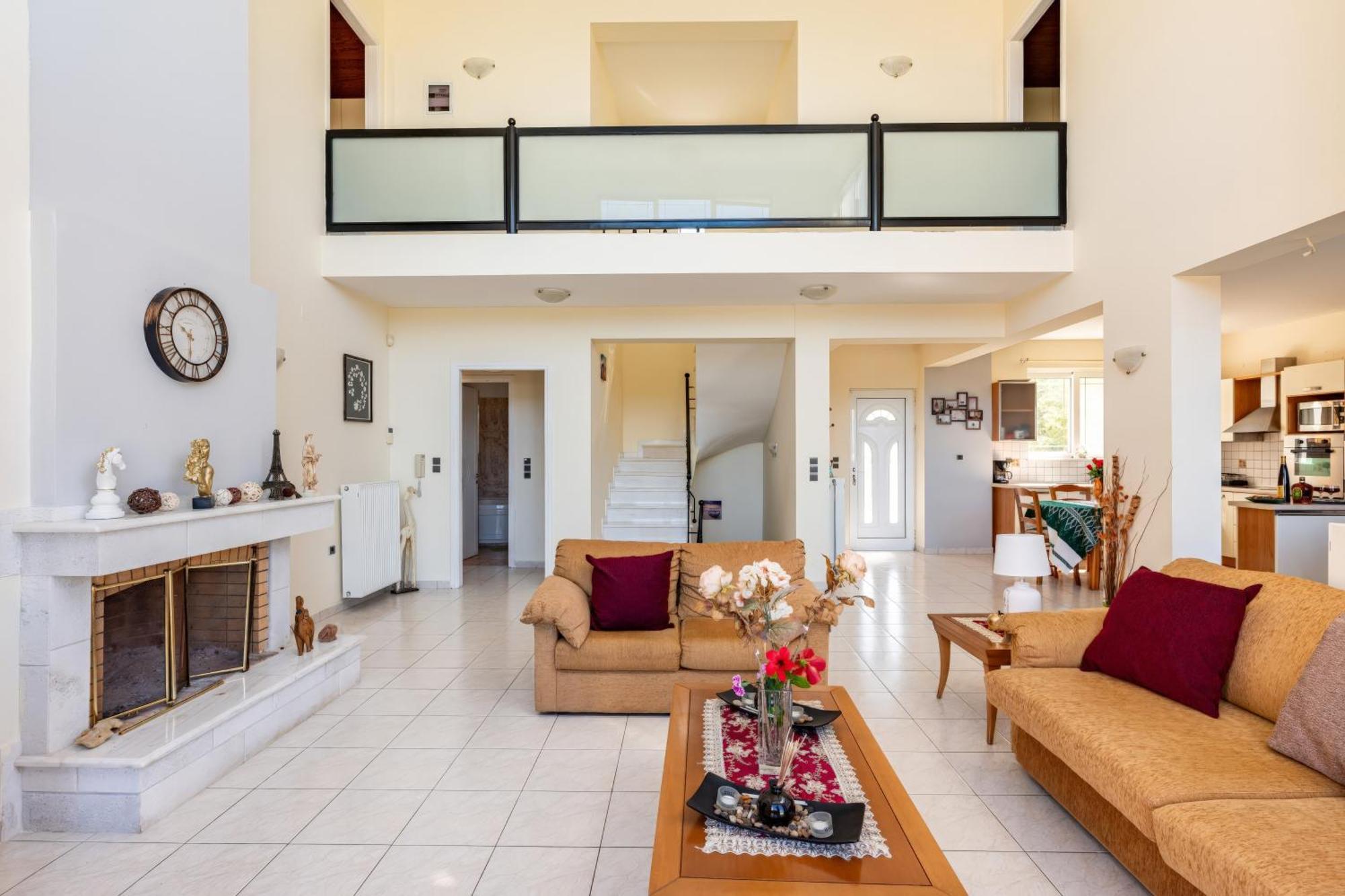 Wonderful In Chania With Private Pool, Panoramic Sea Views & Spacious Interiors