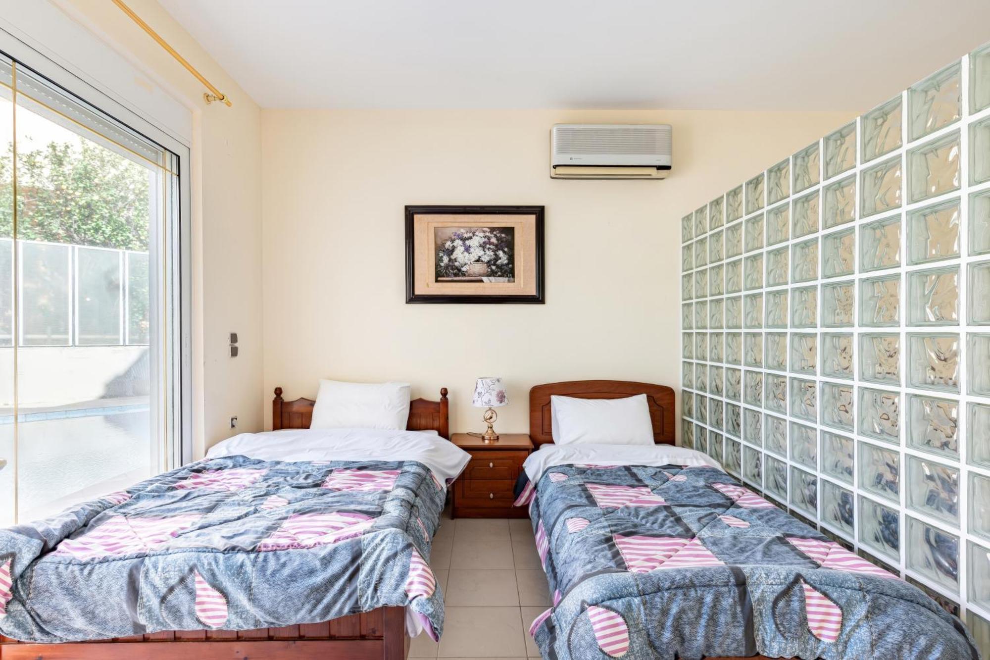 Wonderful In Chania With Private Pool, Panoramic Sea Views & Spacious Interiors Villa Agios Onoufrios