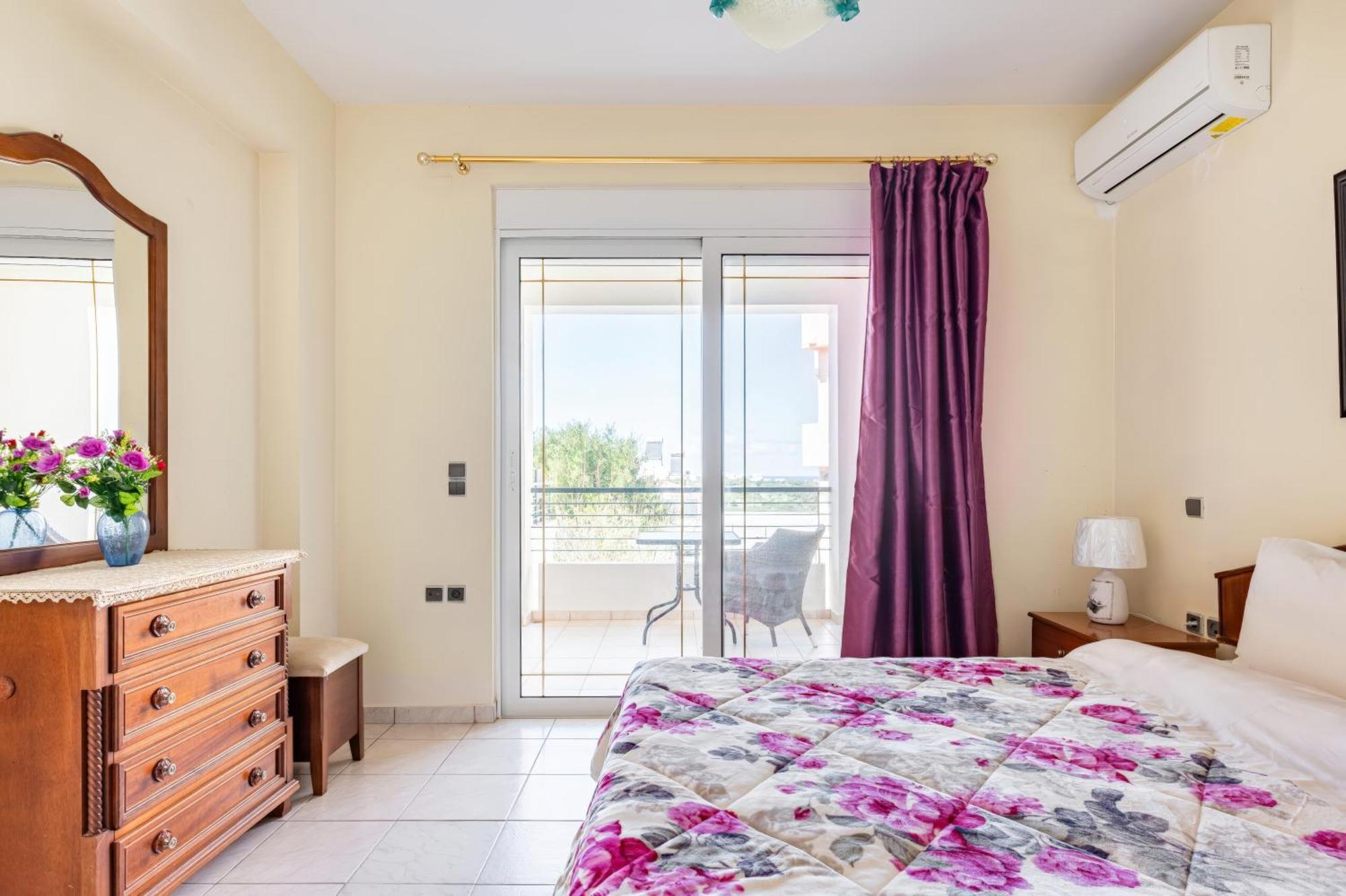 Wonderful In Chania With Private Pool, Panoramic Sea Views & Spacious Interiors Villa Agios Onoufrios