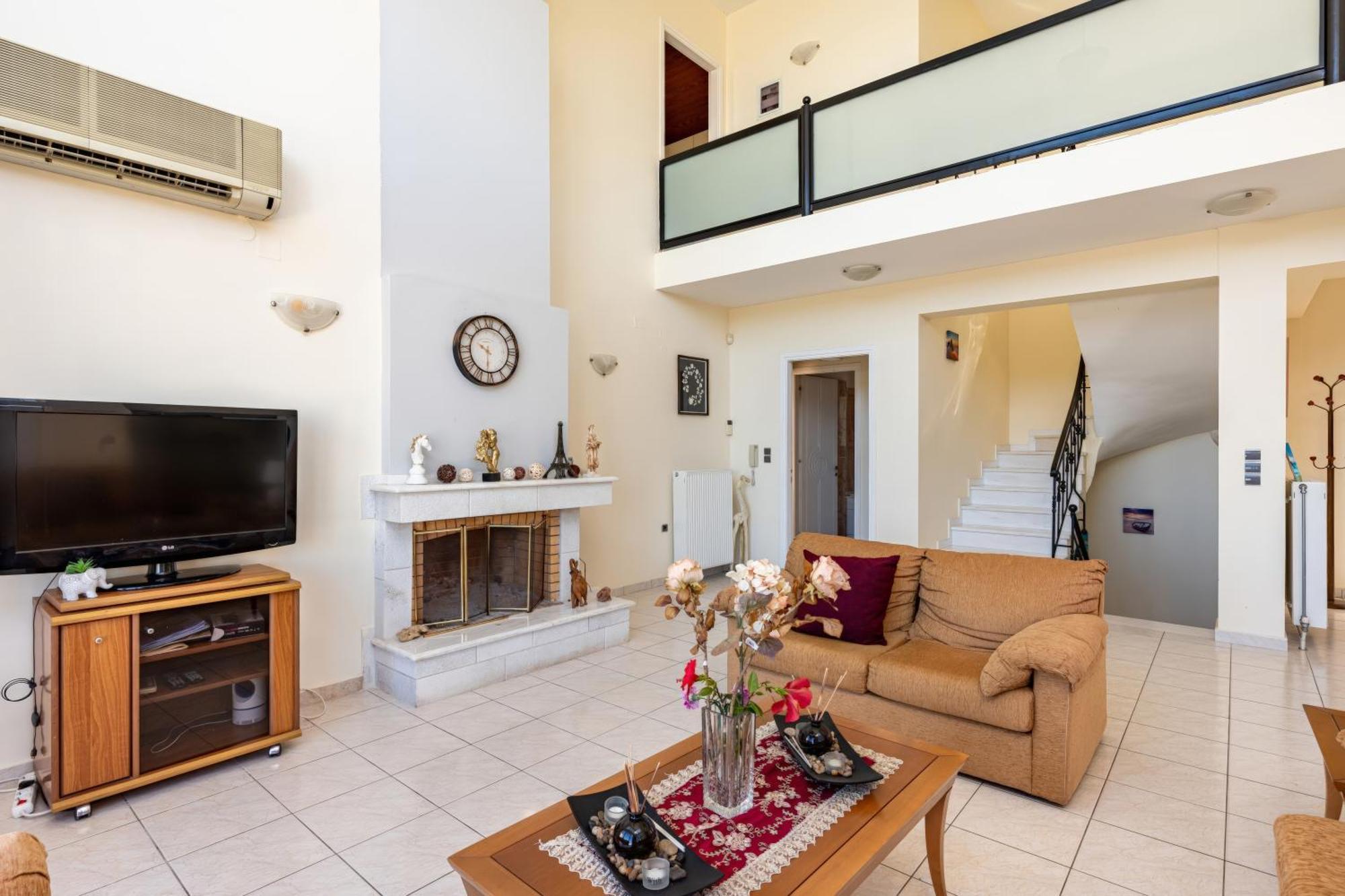Wonderful In Chania With Private Pool, Panoramic Sea Views & Spacious Interiors Villa *