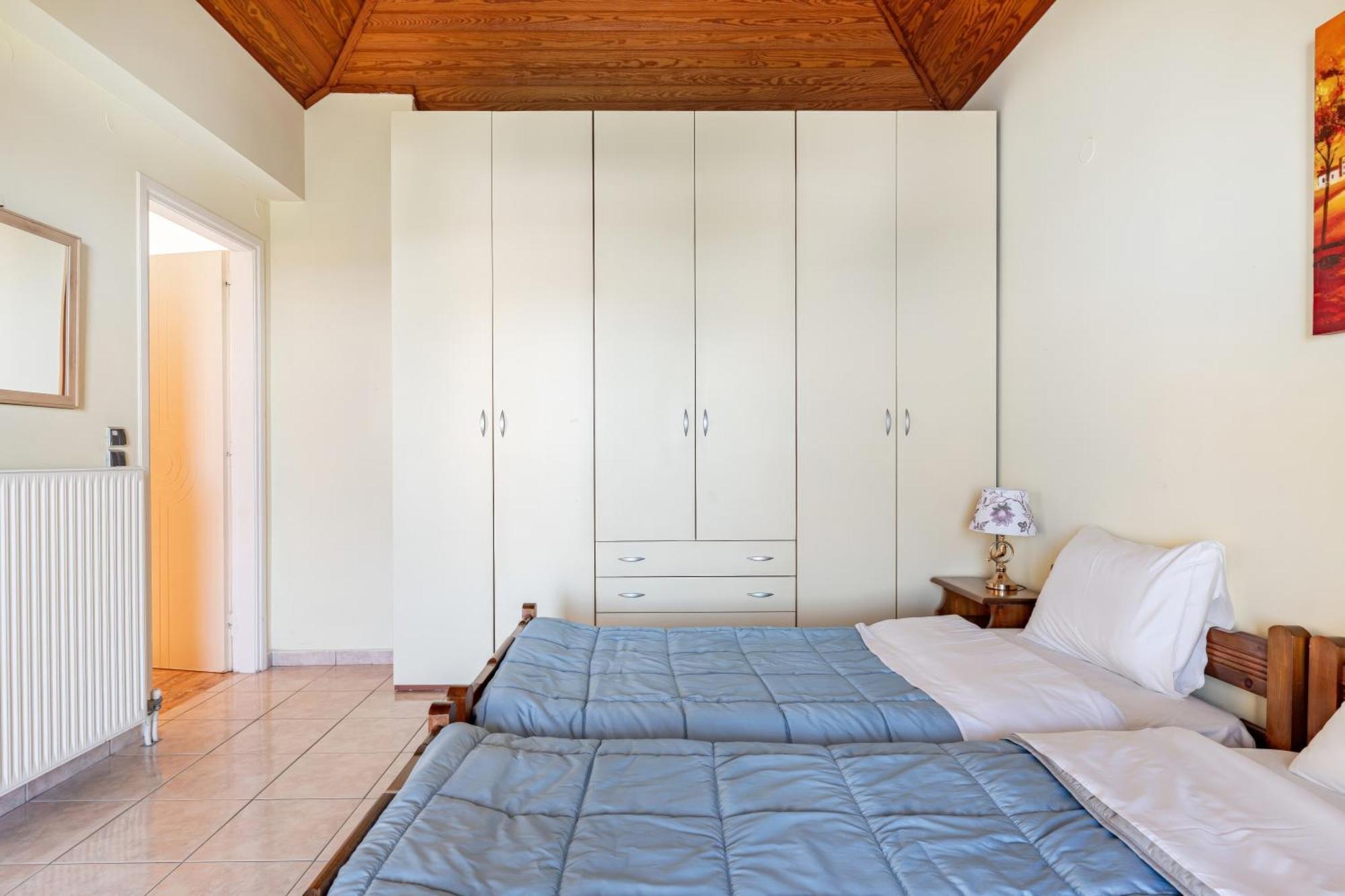 Wonderful In Chania With Private Pool, Panoramic Sea Views & Spacious Interiors Villa Agios Onoufrios