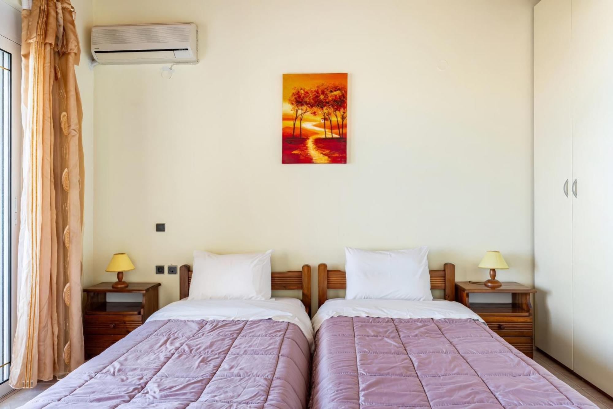 Wonderful In Chania With Private Pool, Panoramic Sea Views & Spacious Interiors Agios Onoufrios