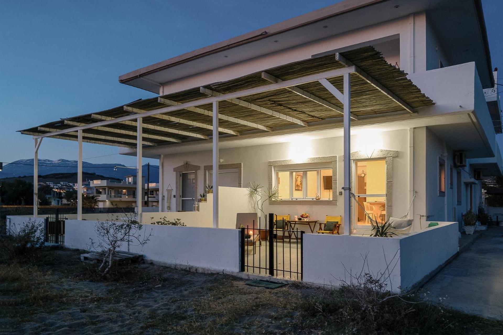 Paximadia - Front Kalamaki (Heraklion)