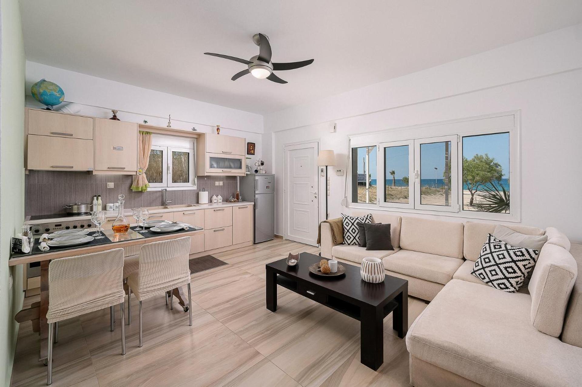 Apartment Paximadia - Front *