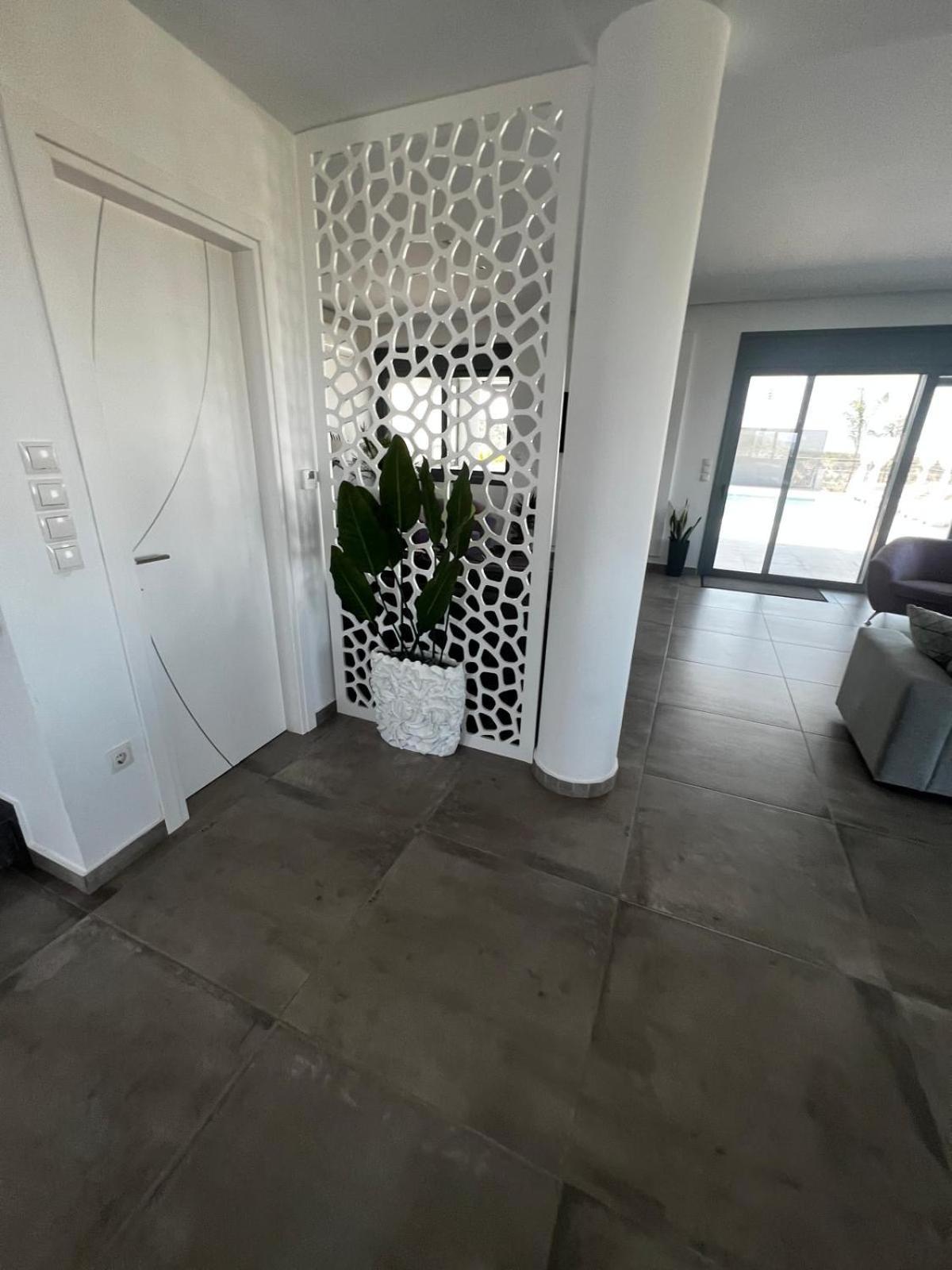 Maria Luxury *
