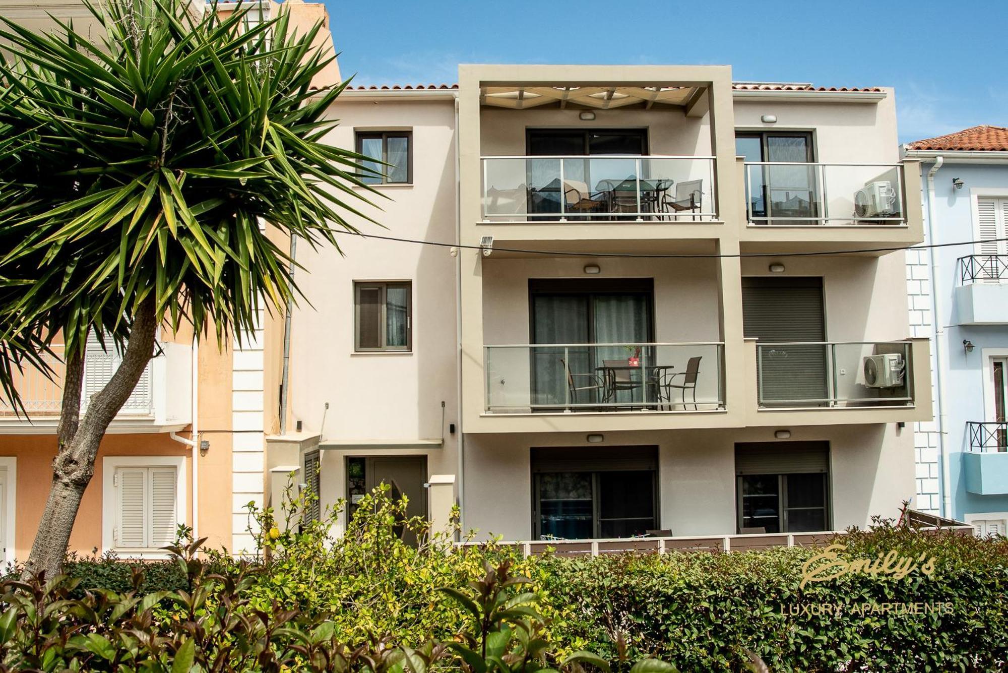 Emily's Luxury Apartment *
