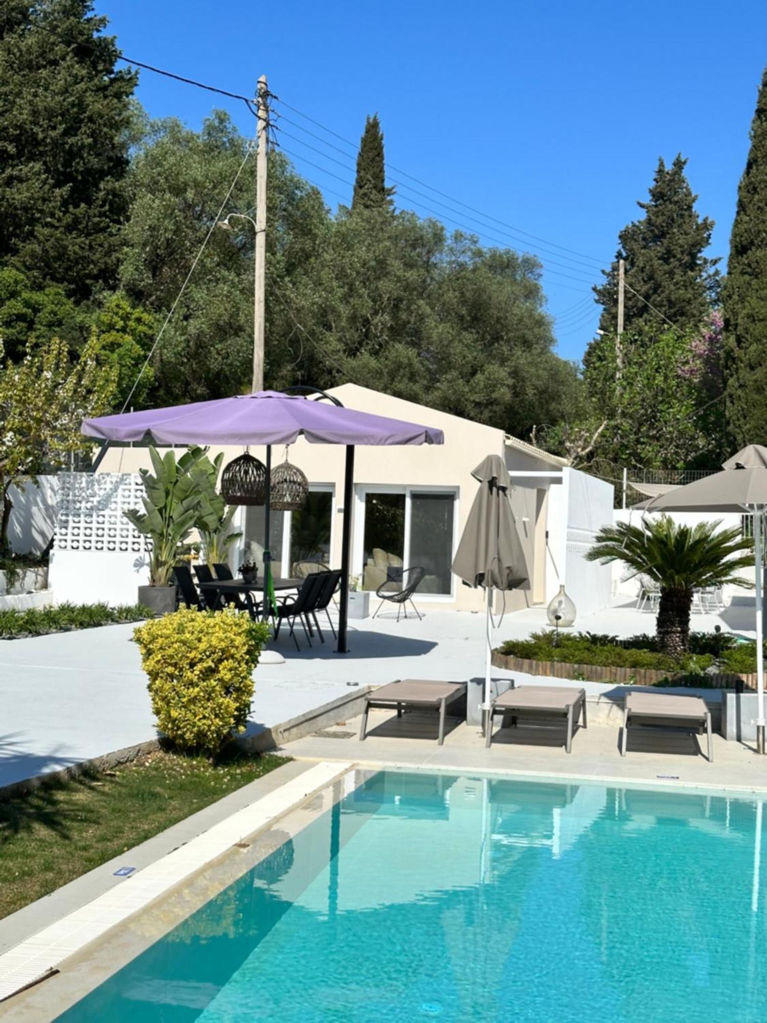 Grande Terra With Swimming Pool Spartylas