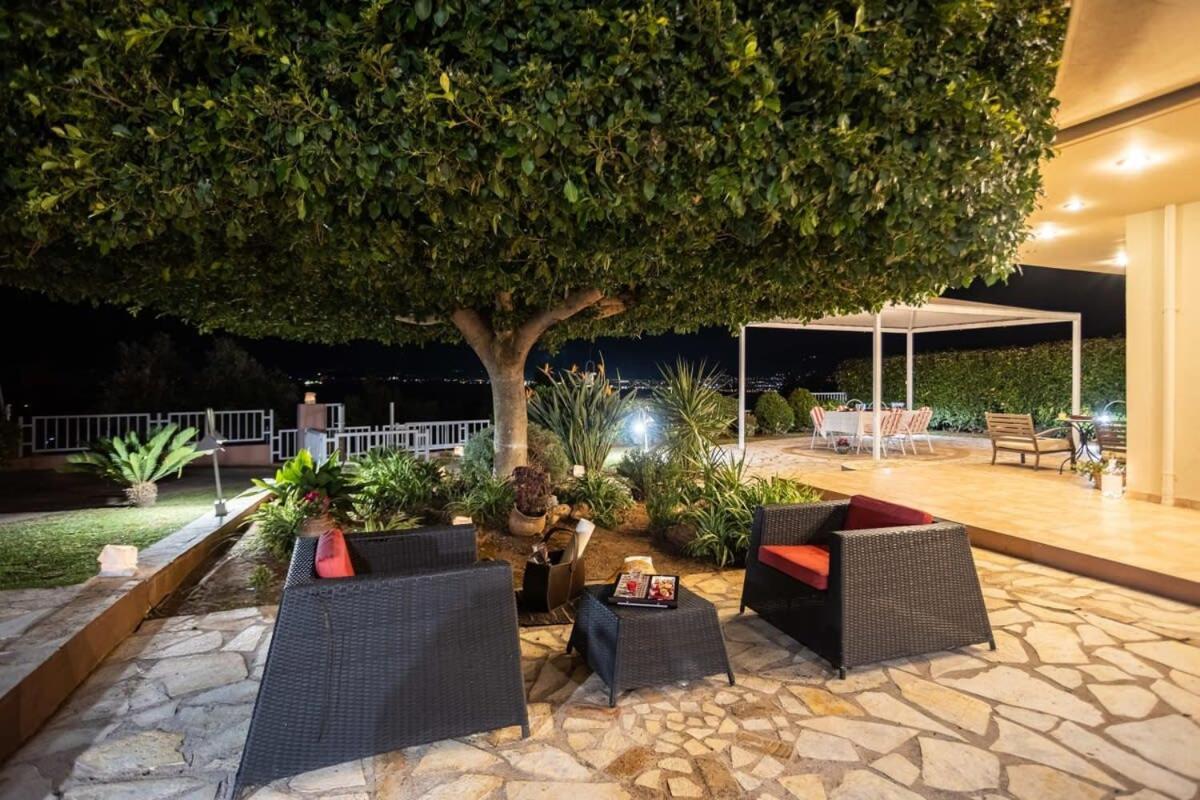 Verga Sunset Gem - Ilia Seaview Private Retreat Holiday home *