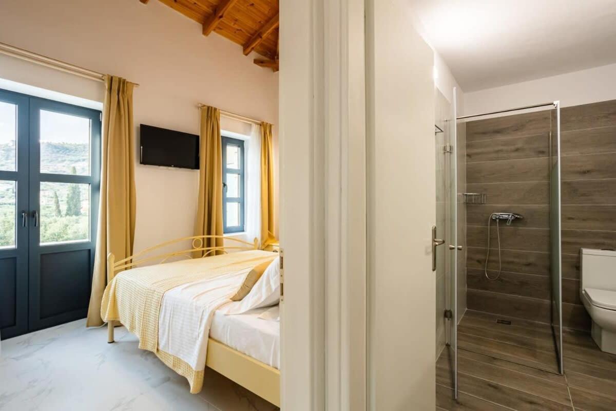 Mani Stone Built A Breath Away To The Sea Apartment