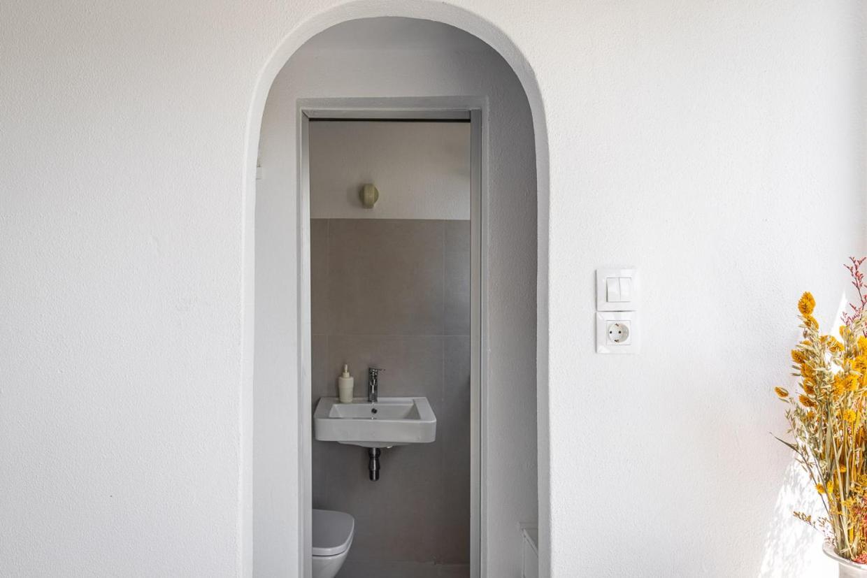 Renovated Seaside In Sounio Apartment *