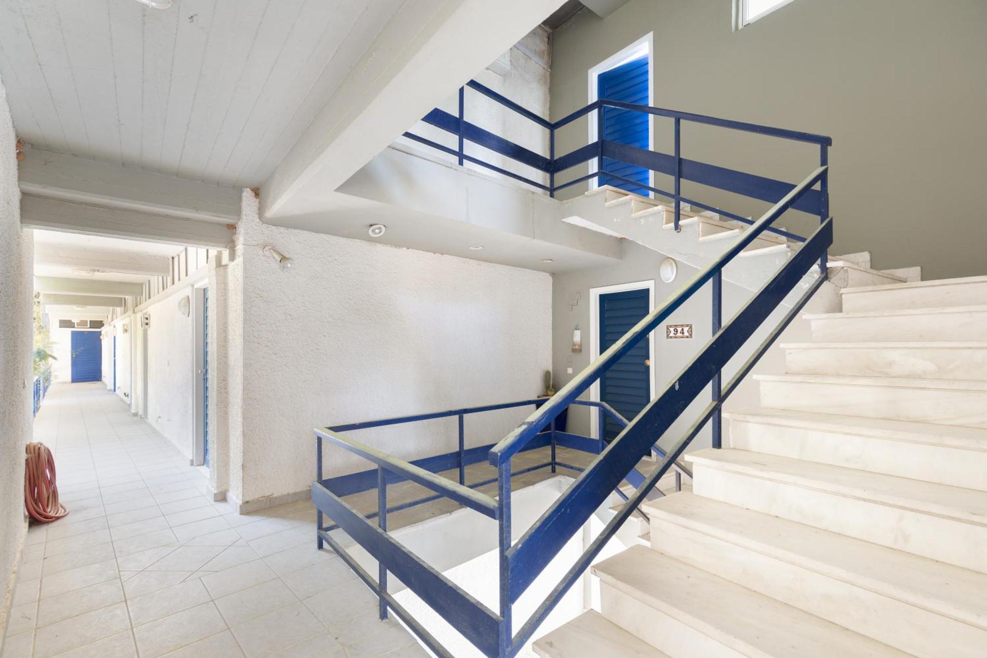 Renovated Seaside In Sounio *