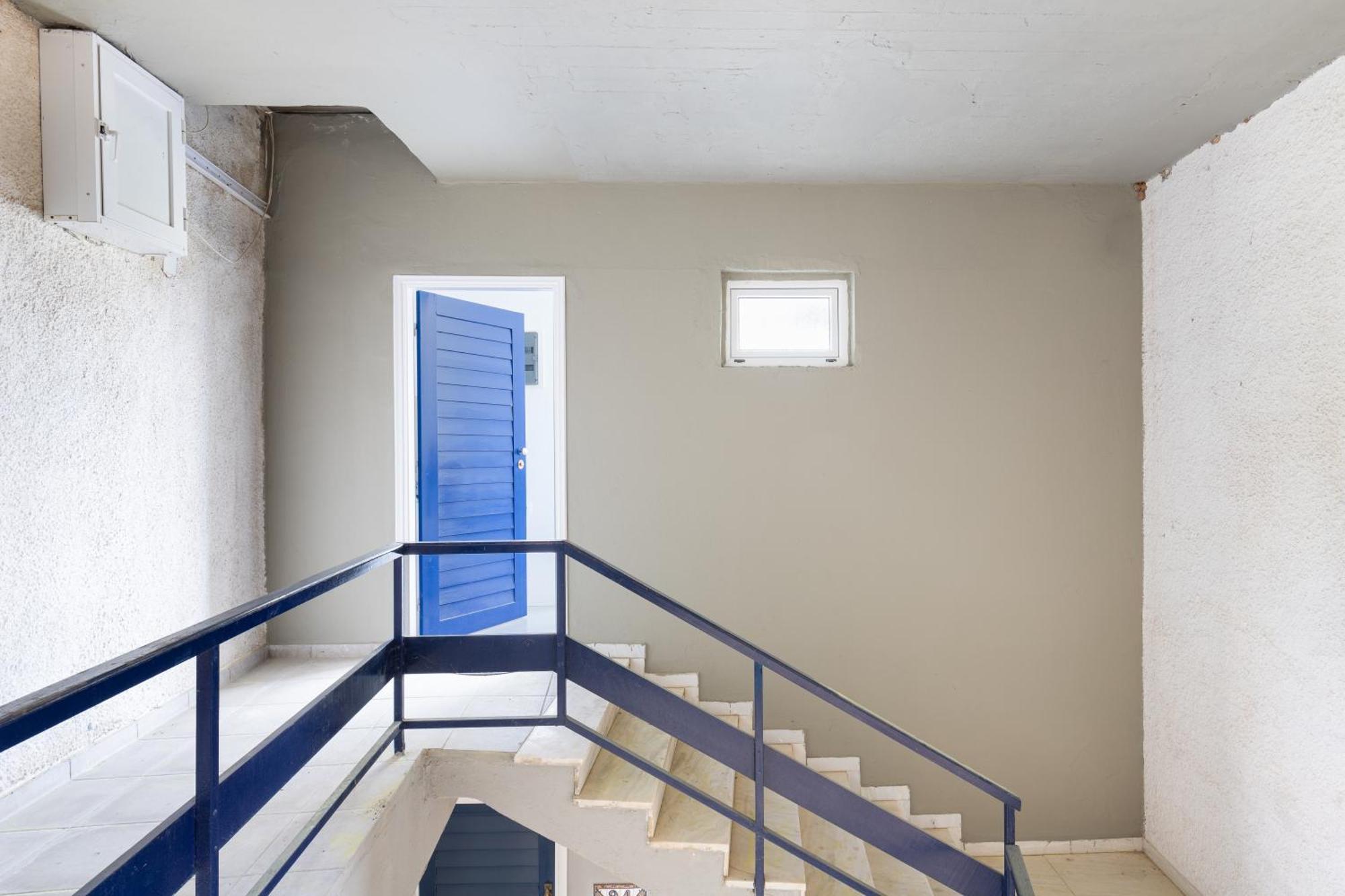 Renovated Seaside In Sounio